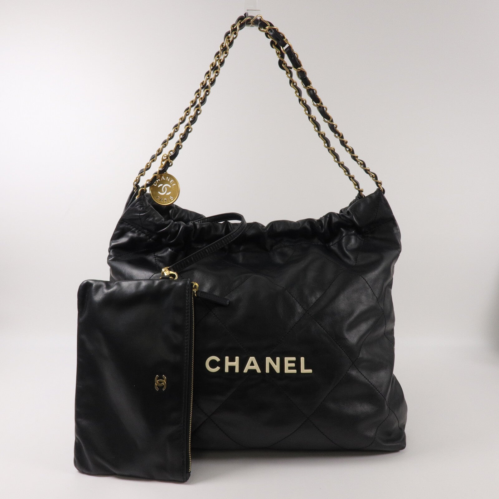 CHANEL 牛皮皮革Chanel 22 Medium鏈帶肩背袋