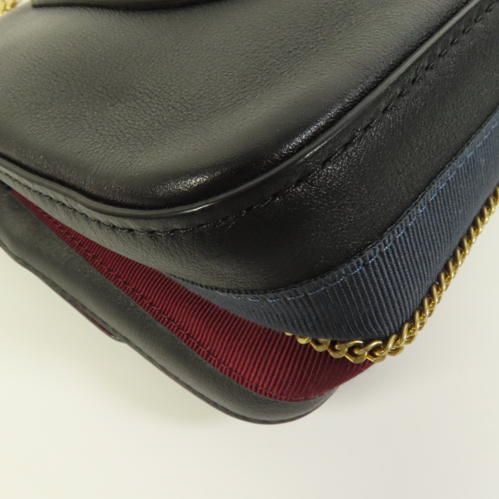 CHANEL 牛皮皮革Chain Shoulder金扣鏈帶肩背袋