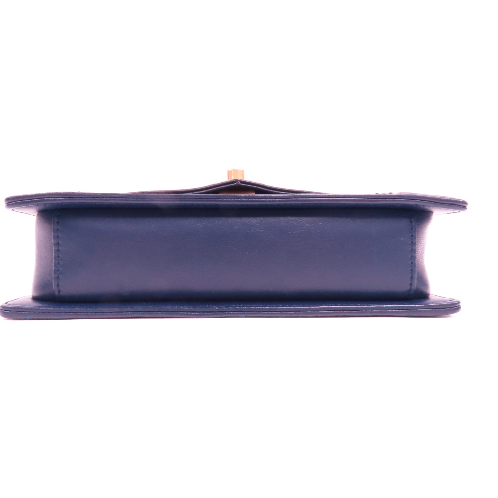 CHANEL 皮革Chevron Flap Bag金扣鏈帶肩背袋深藍色
