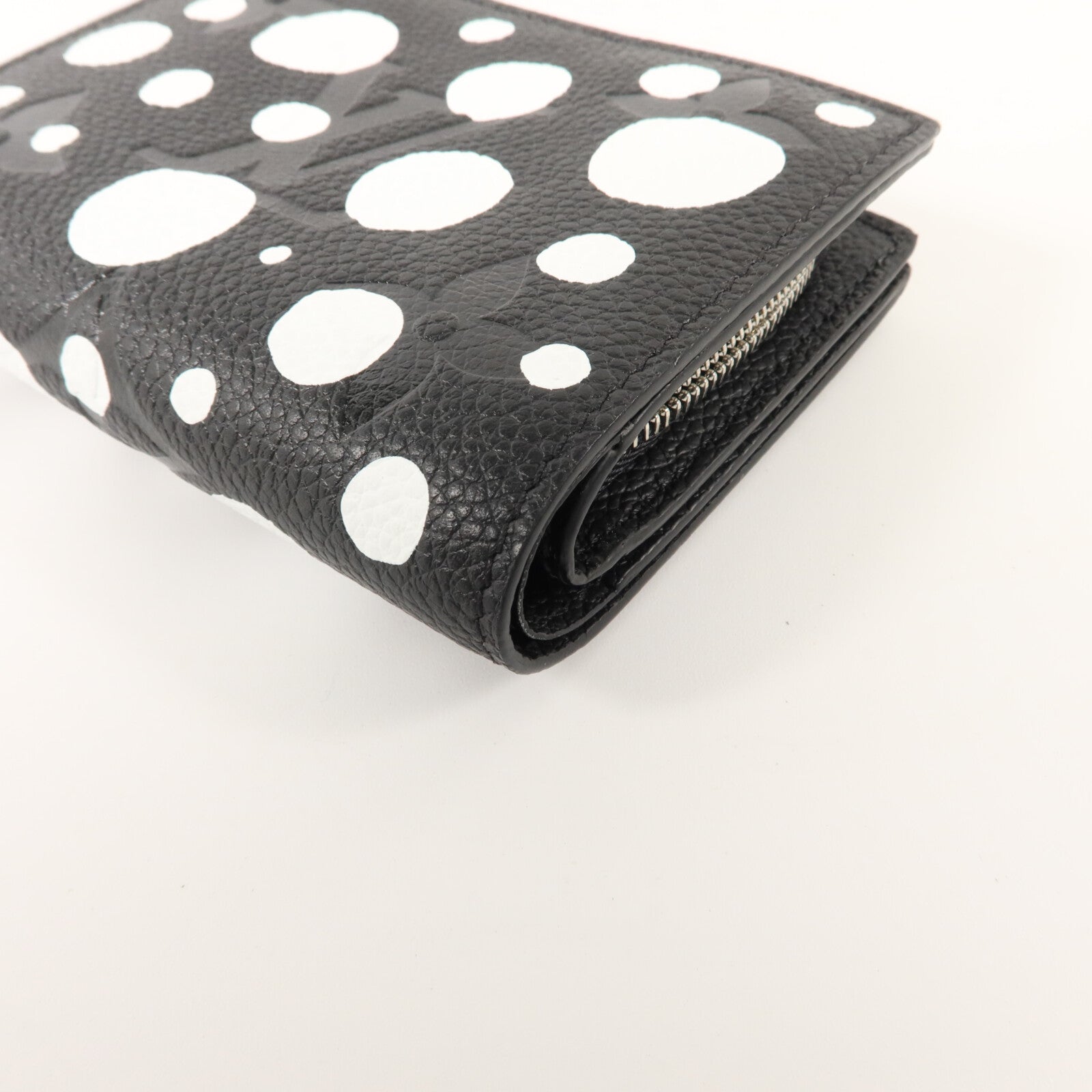 LOUIS VUITTON Monogram Empreinte LV x YK Clea Wallet錢包