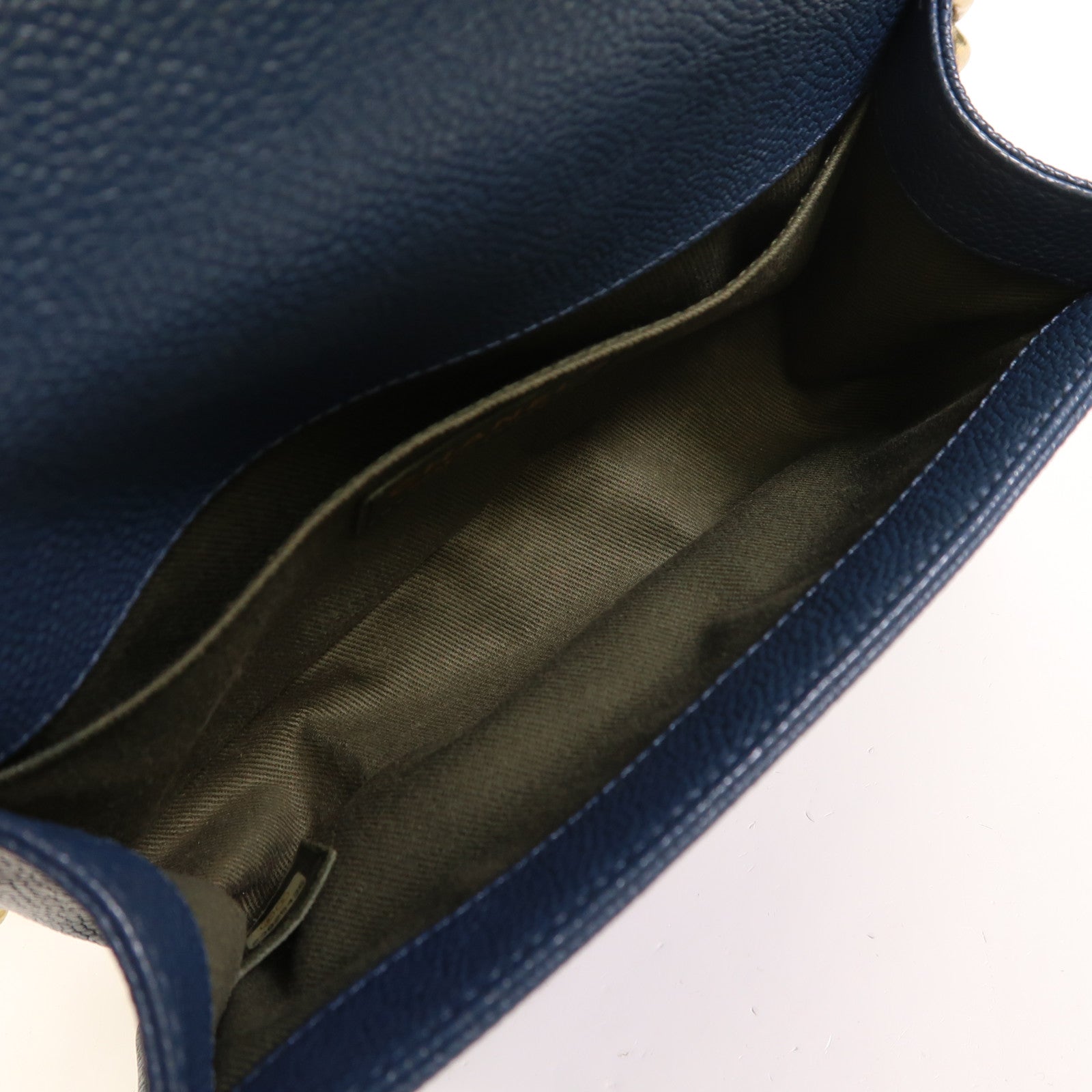 CHANEL 牛皮皮革Boy 20金扣鏈帶肩背袋