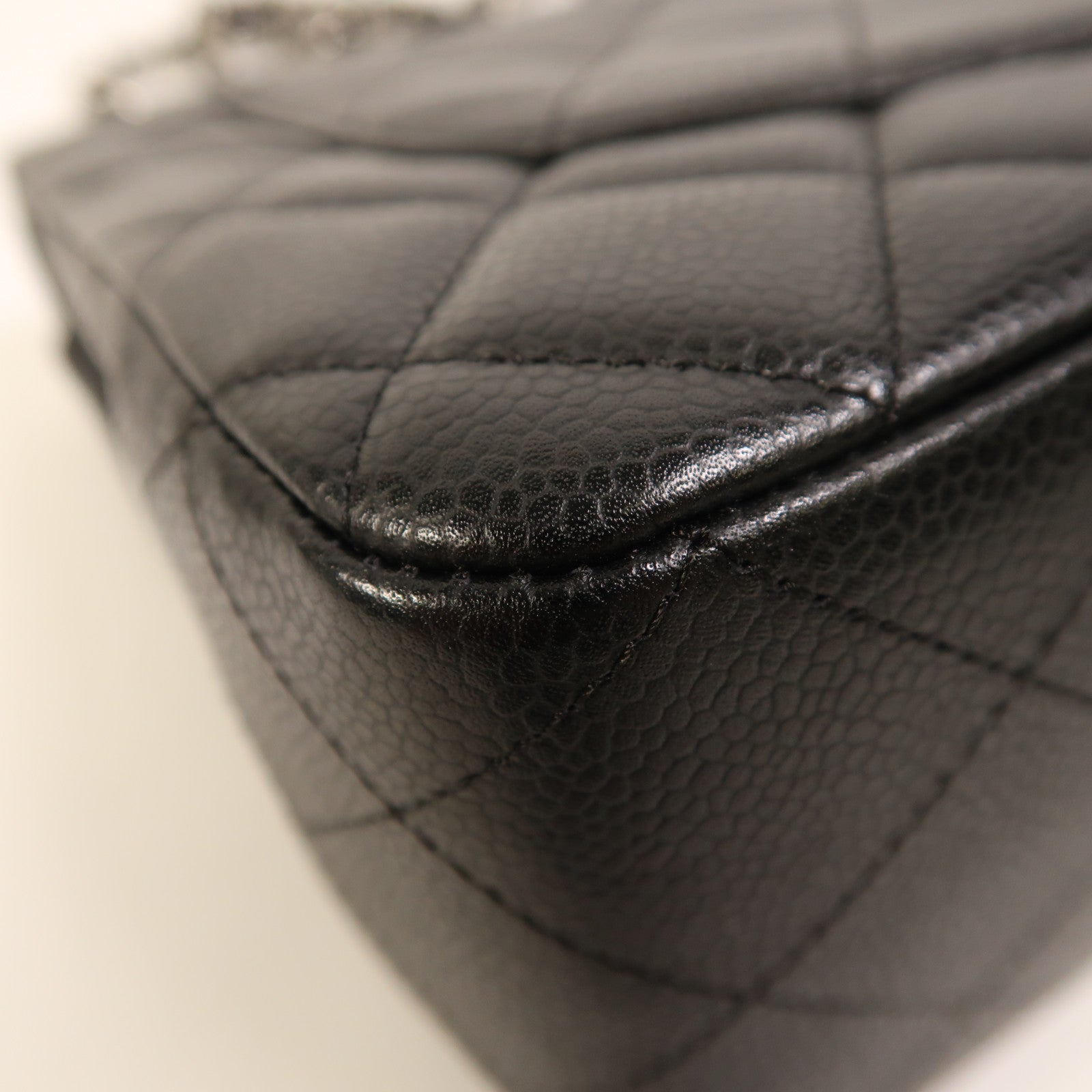 CHANEL 牛皮皮革Large Classic銀扣鏈帶肩背袋