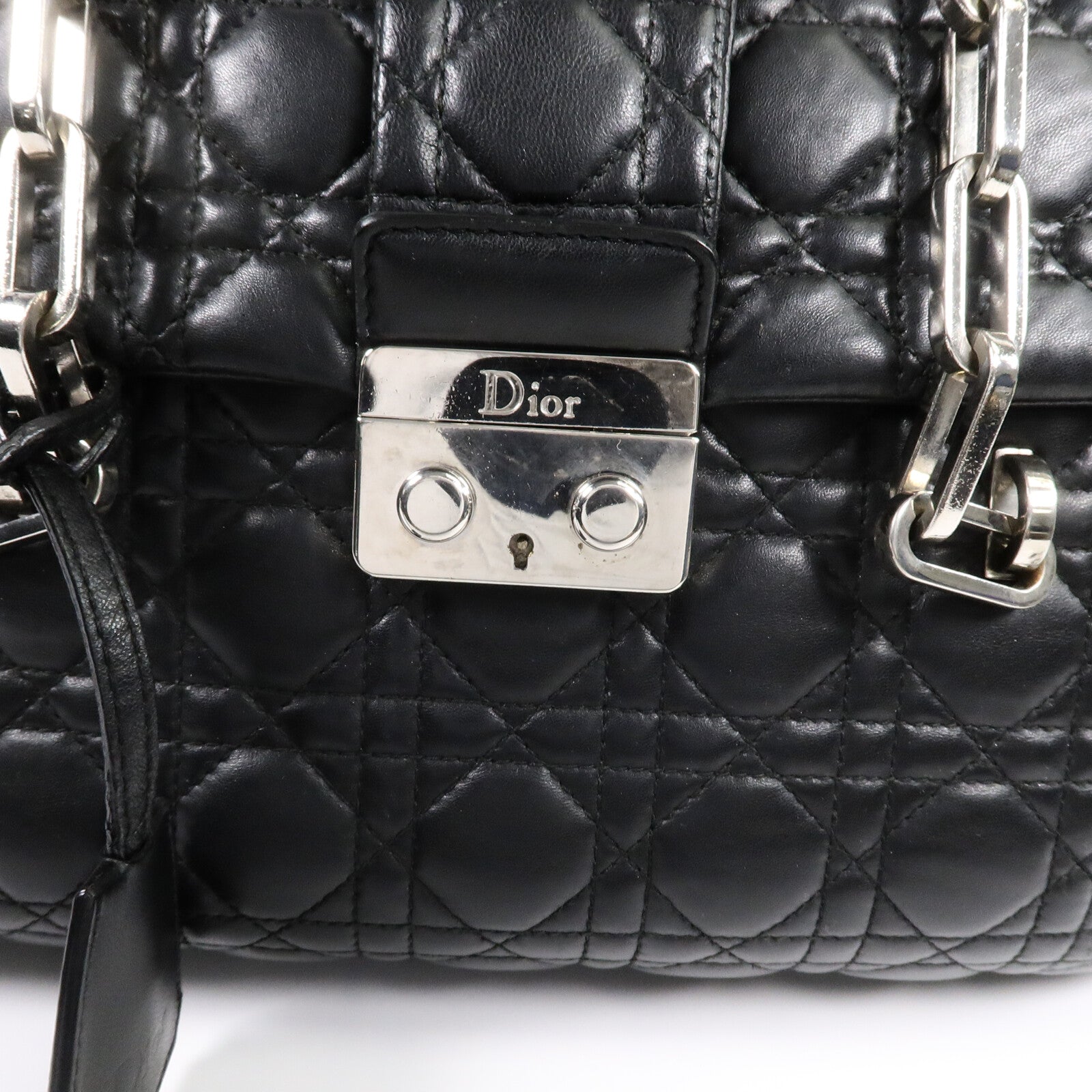 Dior 羊皮皮革New Lock鏈帶肩背袋