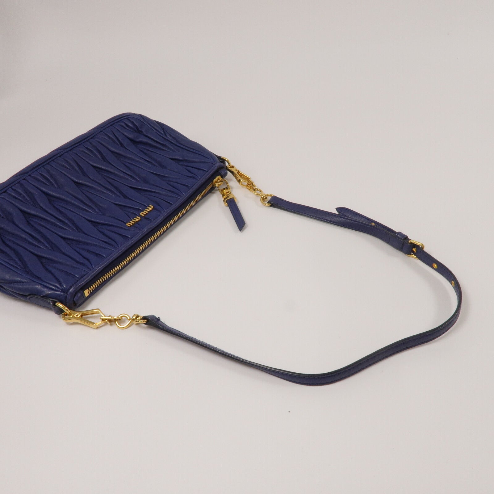 Miu Miu 羊皮皮革Shoulder Bag肩背袋