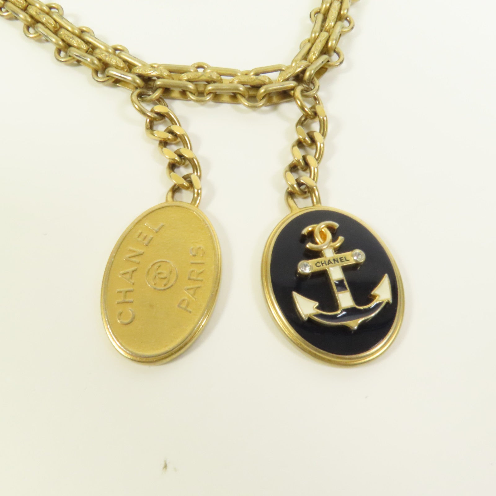 CHANEL 牛皮皮革Chain Shoulder金扣鏈帶肩背袋