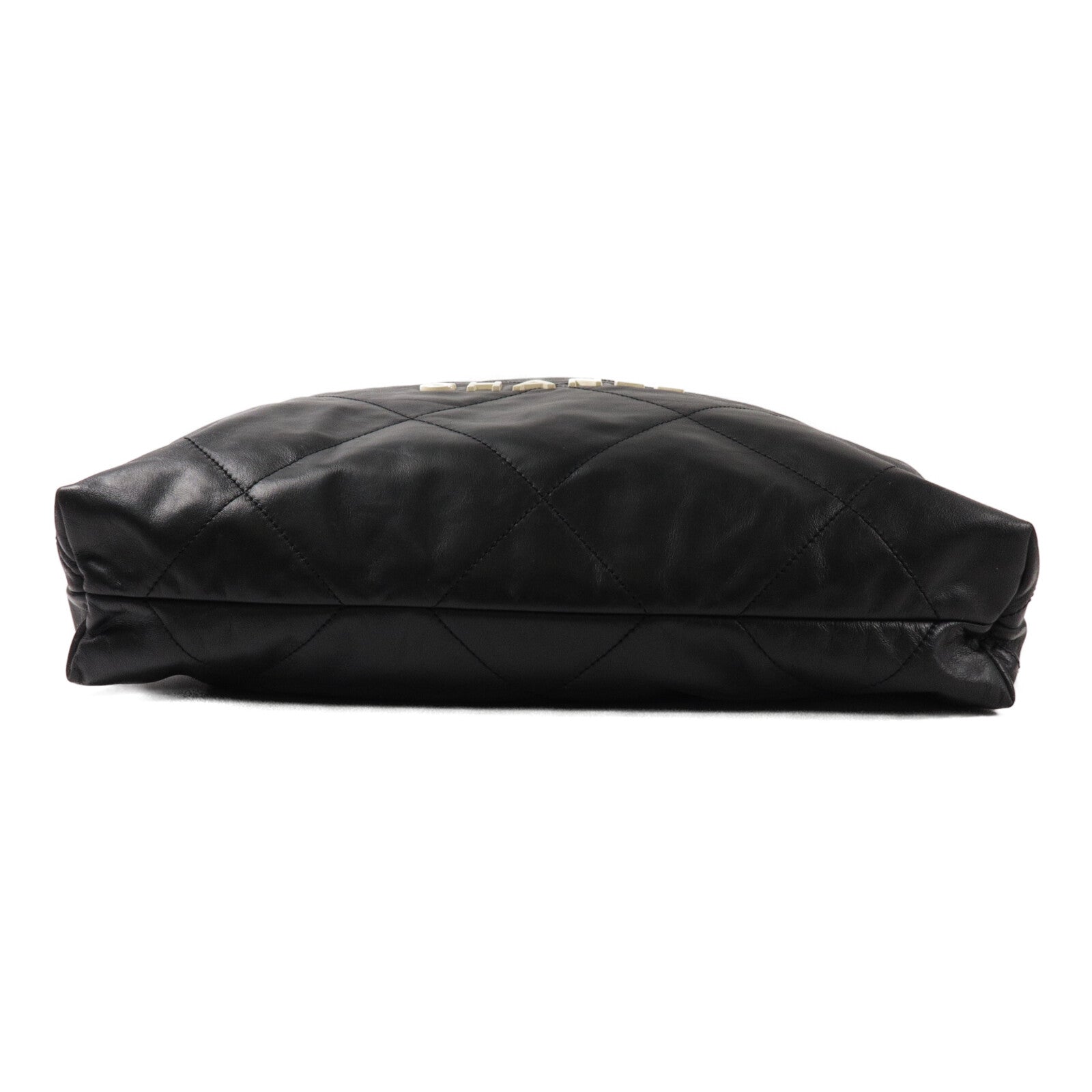 CHANEL 牛皮皮革Chanel 22 Medium鏈帶肩背袋