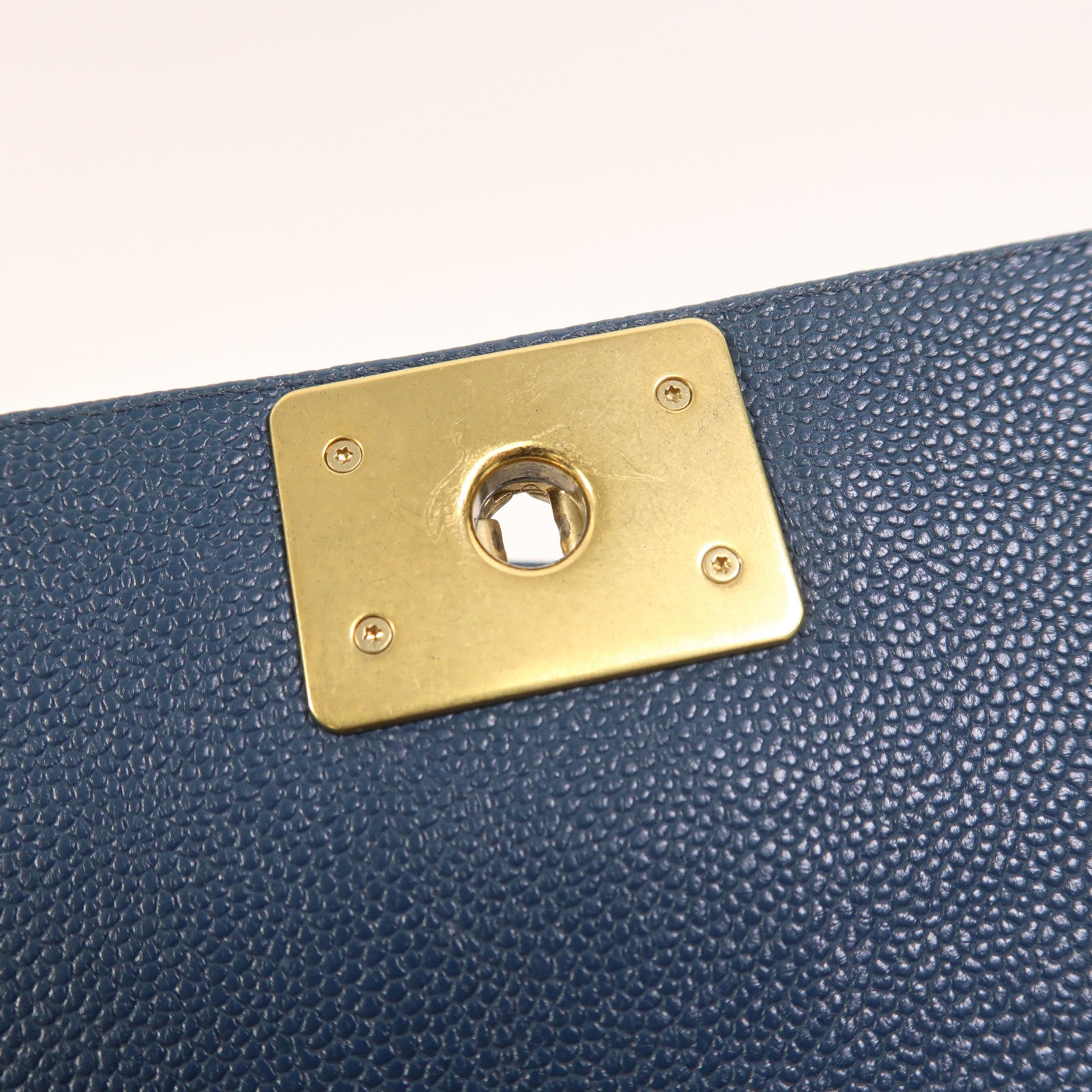 CHANEL 牛皮皮革Boy 20金扣鏈帶肩背袋