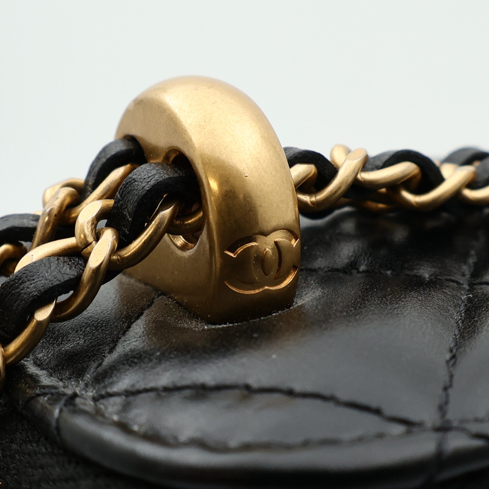 CHANEL 羊皮皮革Mini Vanity Case金扣鏈帶肩背袋