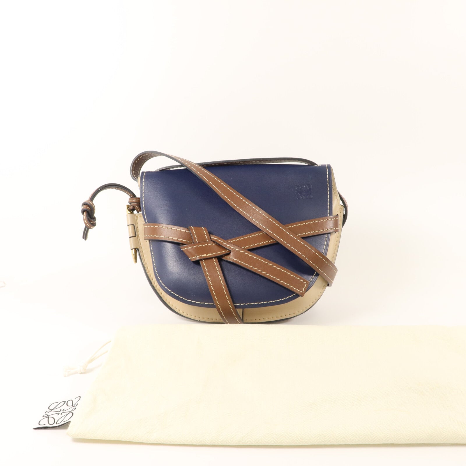 LOEWE 牛皮皮革Gate Medium肩背袋