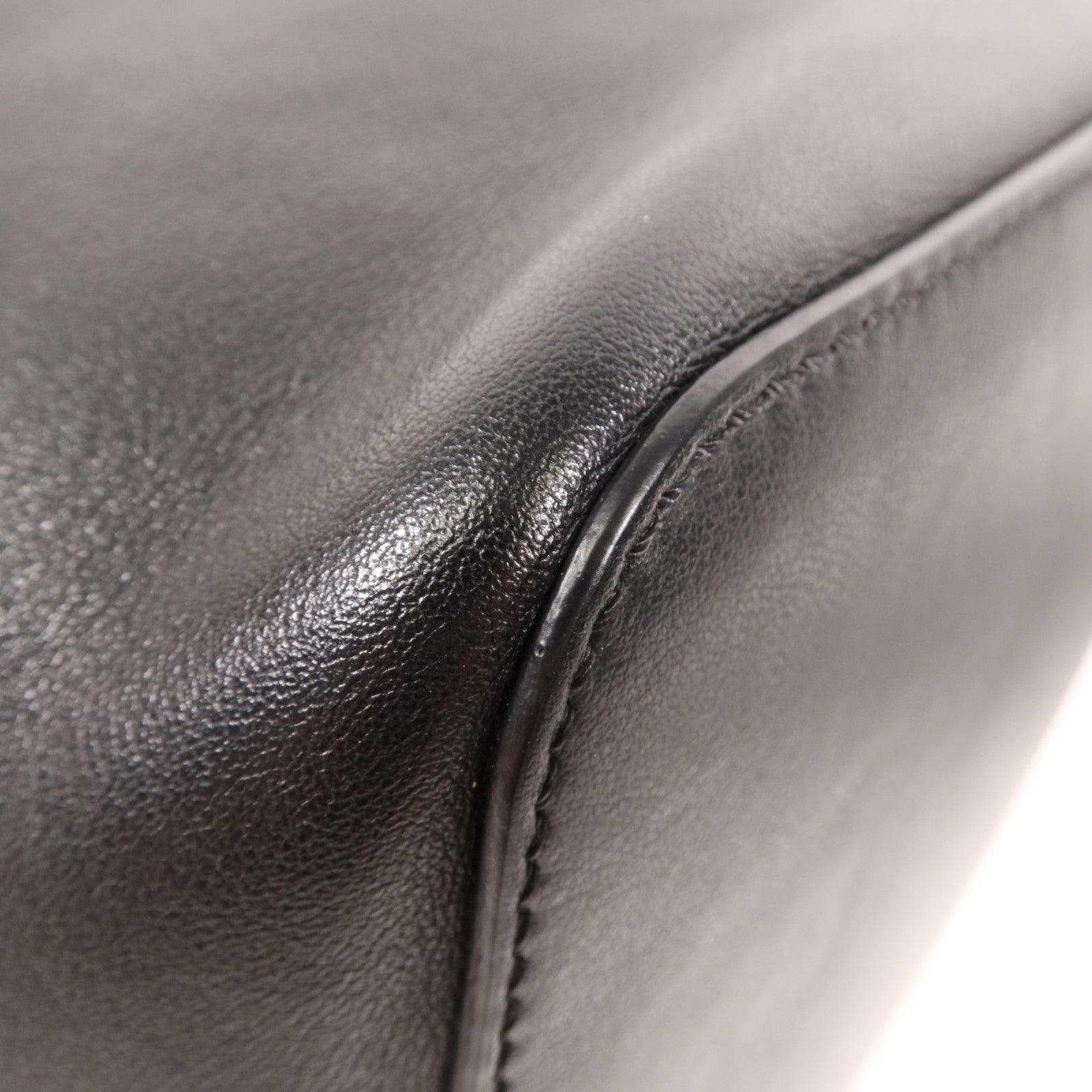 FENDI 【激減優惠】牛皮皮革Shoulder Bag金扣肩背袋