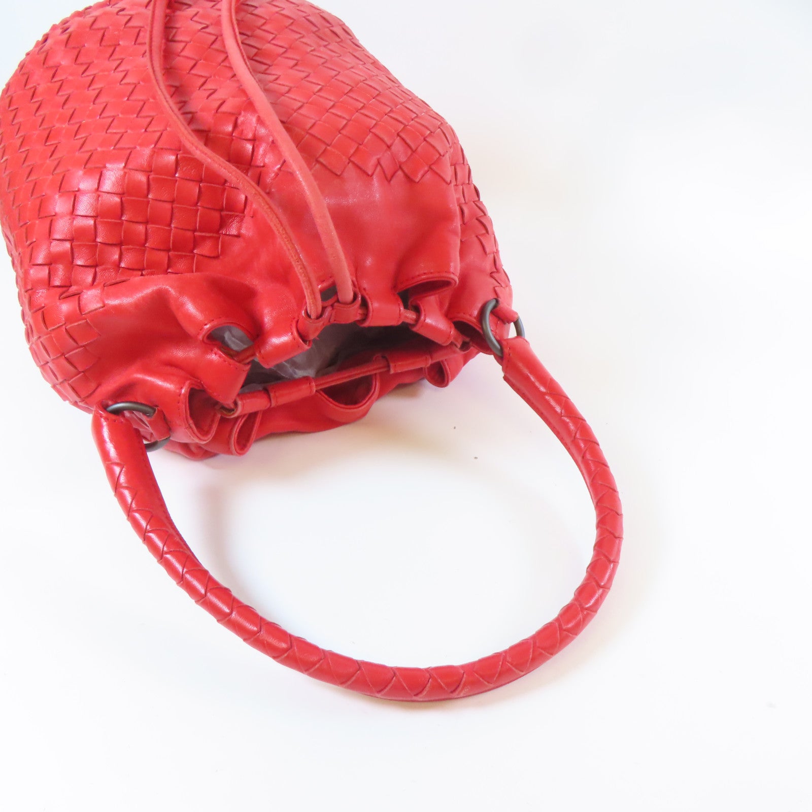 BOTTEGA VENETA 【激減優惠】織紋皮革Shoulder Bag黑扣肩背袋紅色
