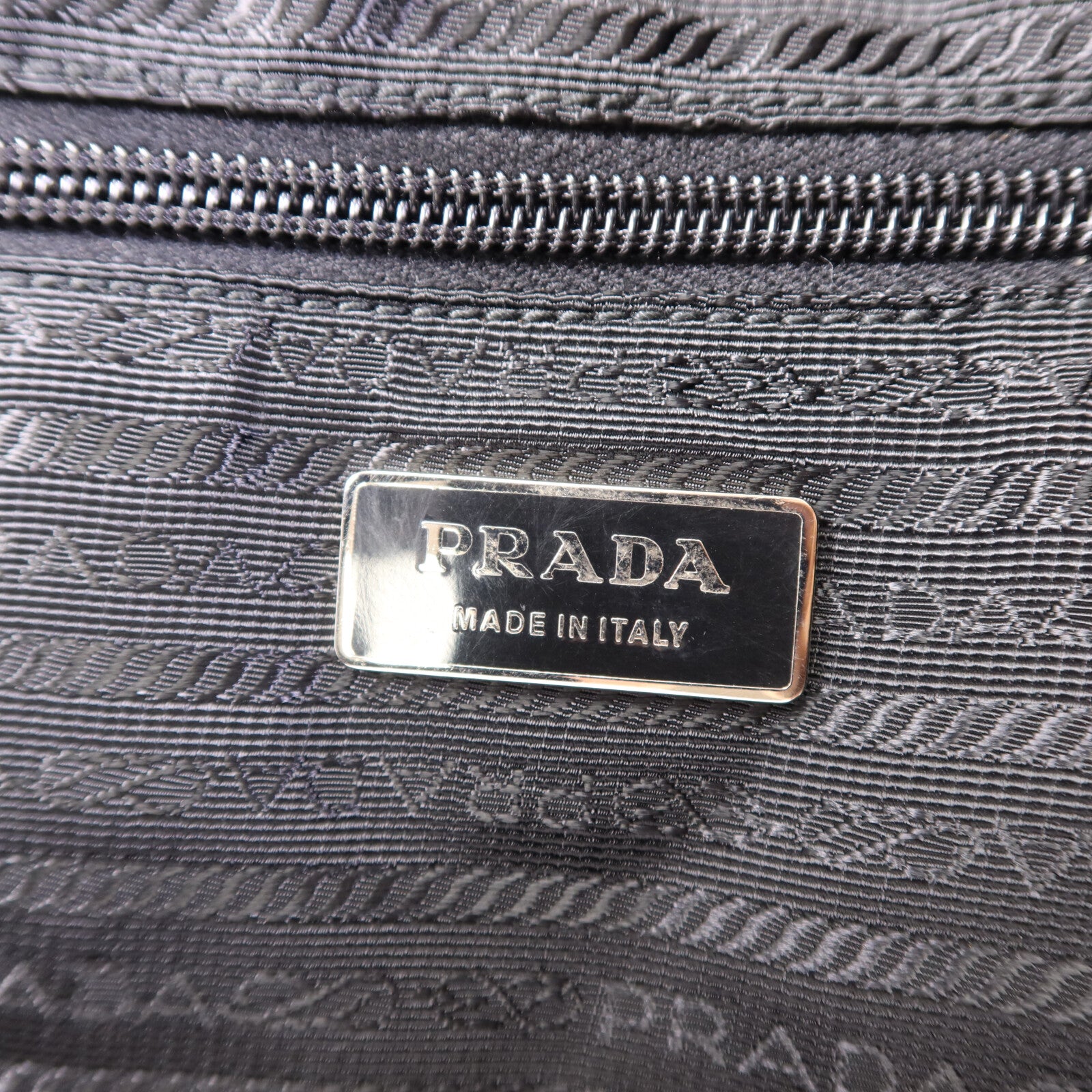 PRADA 尼龍Tote Bag銀扣手挽袋