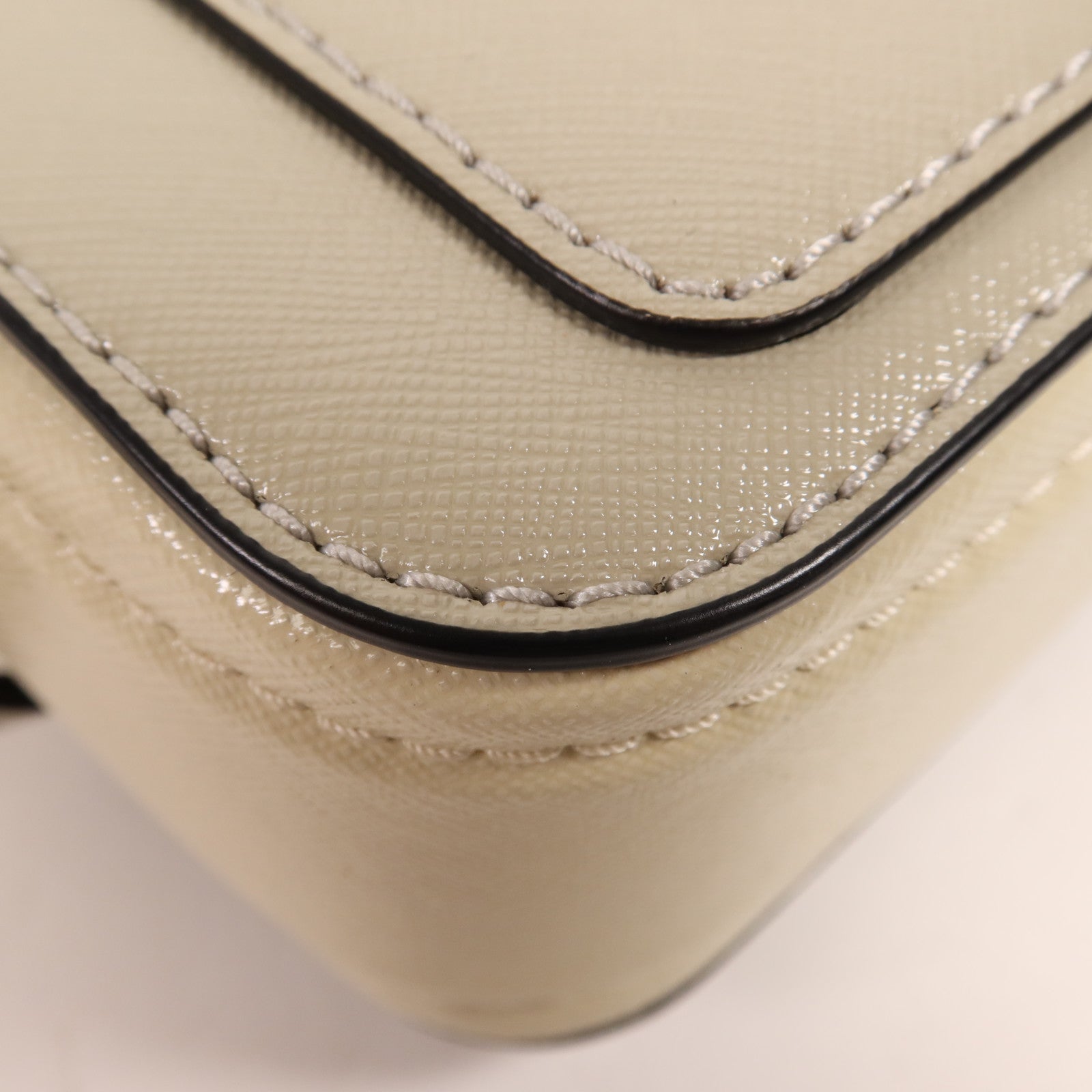 MARC BY MARC JACOBS 牛皮皮革Shoulder Bag金扣肩背袋