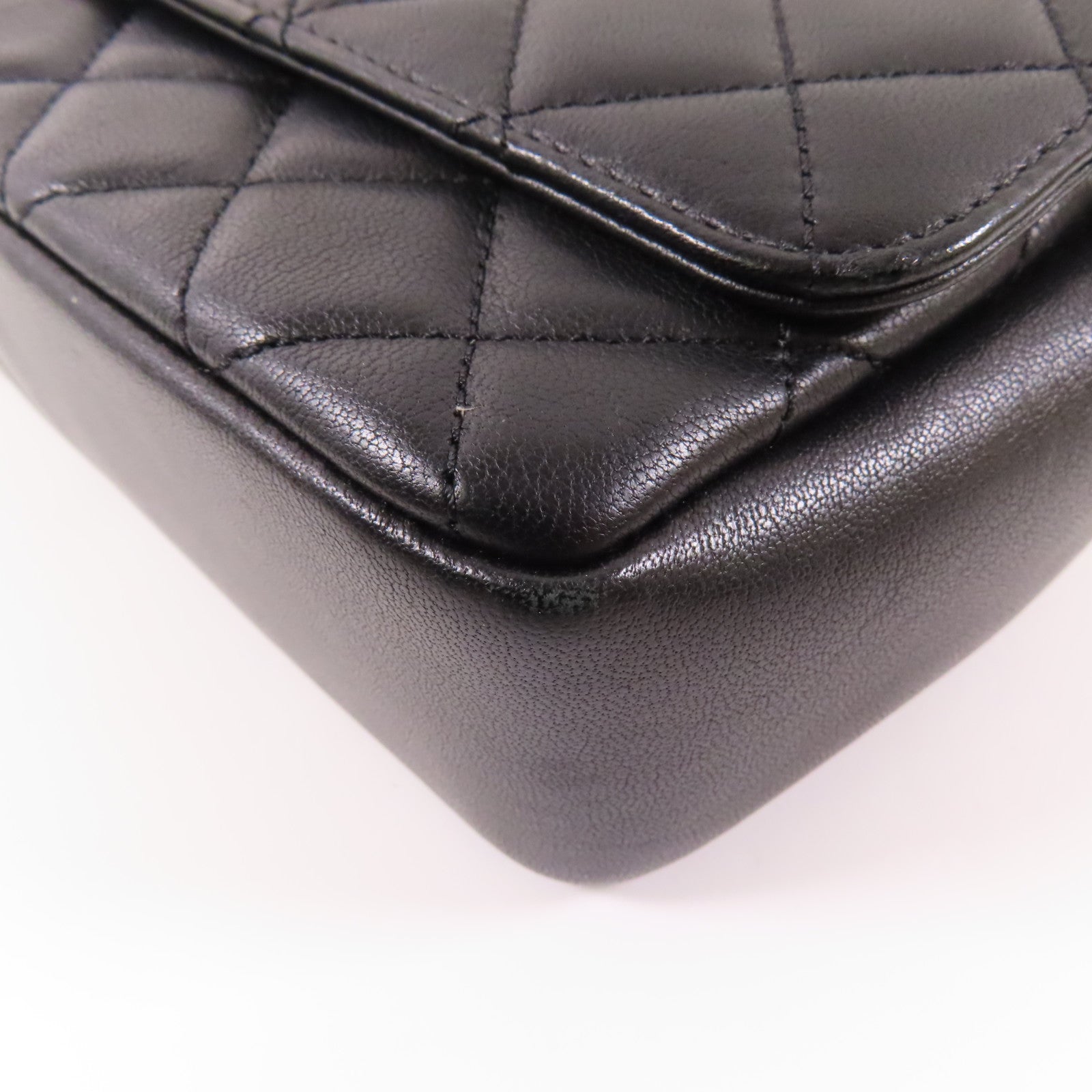 CHANEL 牛皮皮革Chain Shoulder金扣鏈帶手挽肩背兩用袋