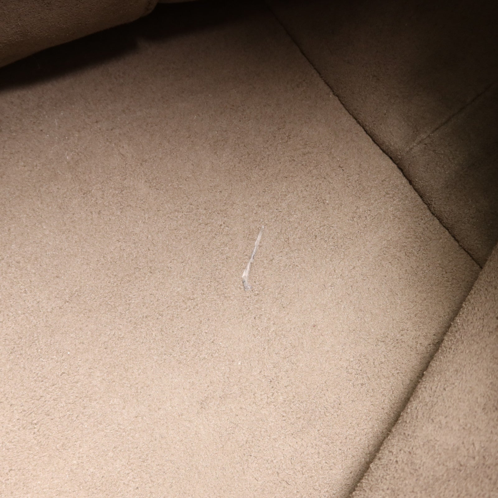 FENDI 牛皮皮革Shoulder Bag金扣肩背袋