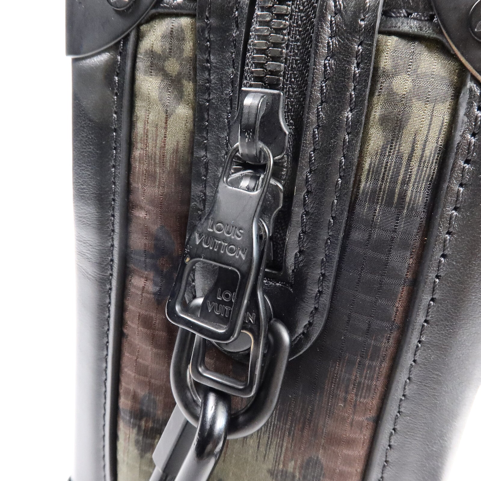 LOUIS VUITTON Monogram Camouflage Soft Trunk肩背袋