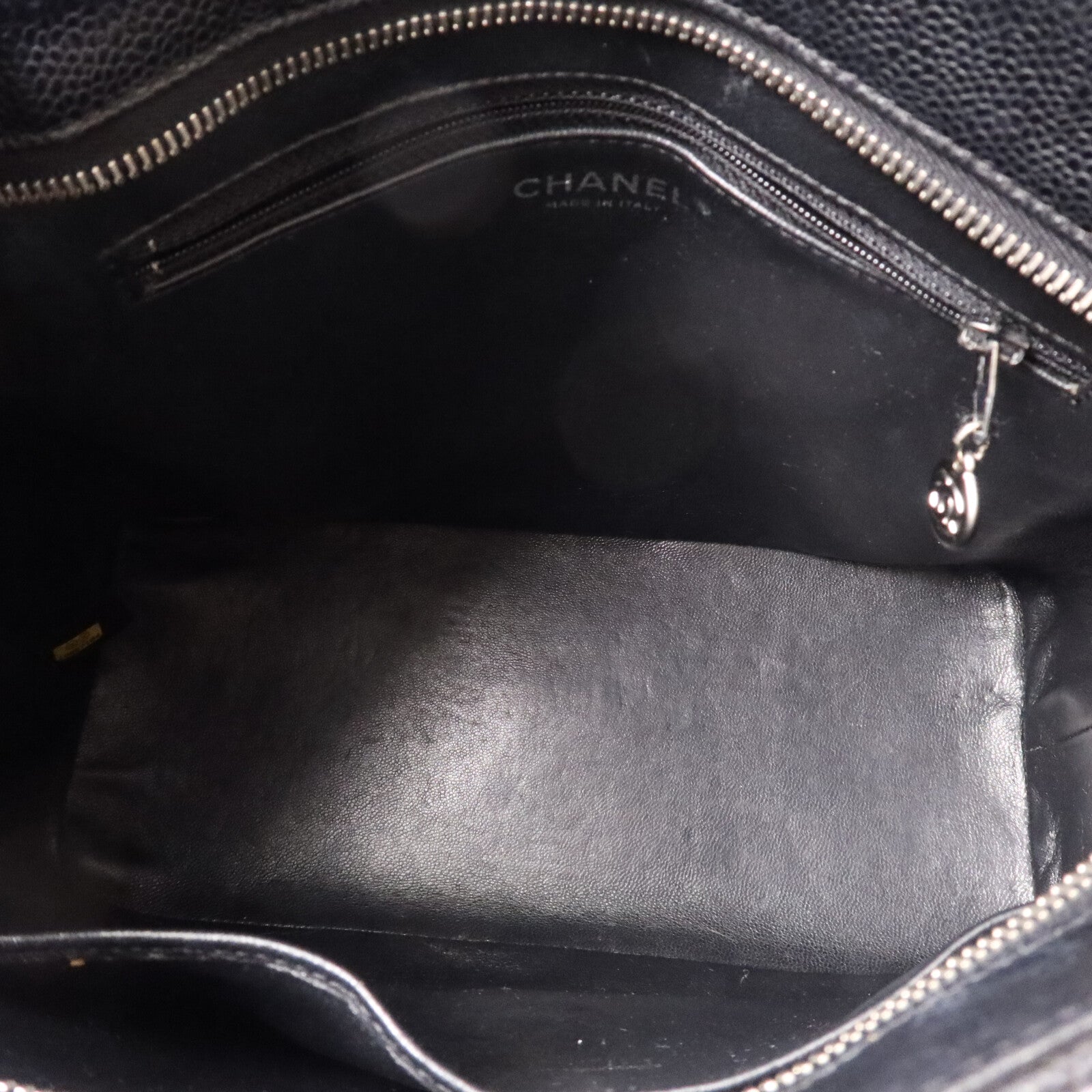 CHANEL 牛皮皮革Shoulder Bag銀扣肩背袋