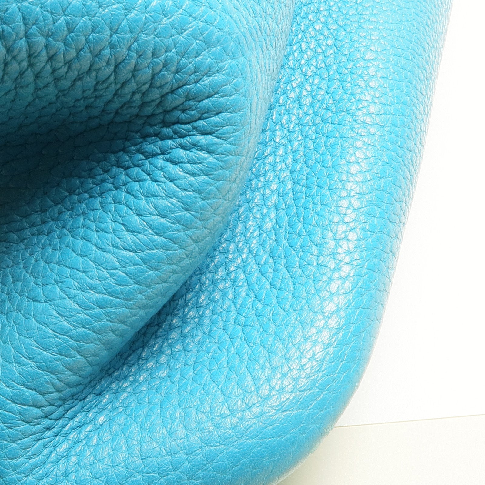 HERMES Clemence皮革Bolide 31銀扣手挽袋