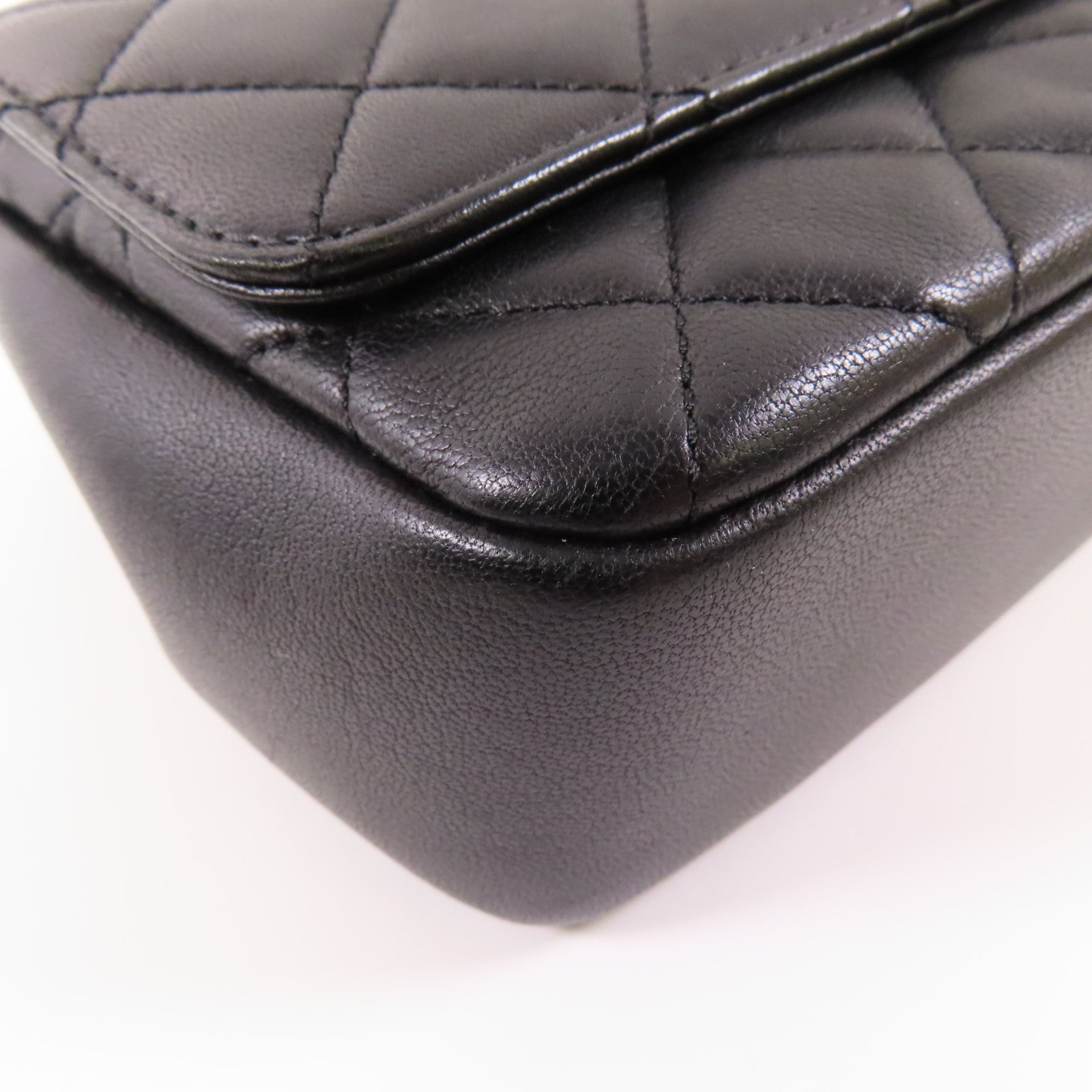 CHANEL 牛皮皮革Chain Shoulder金扣鏈帶手挽肩背兩用袋