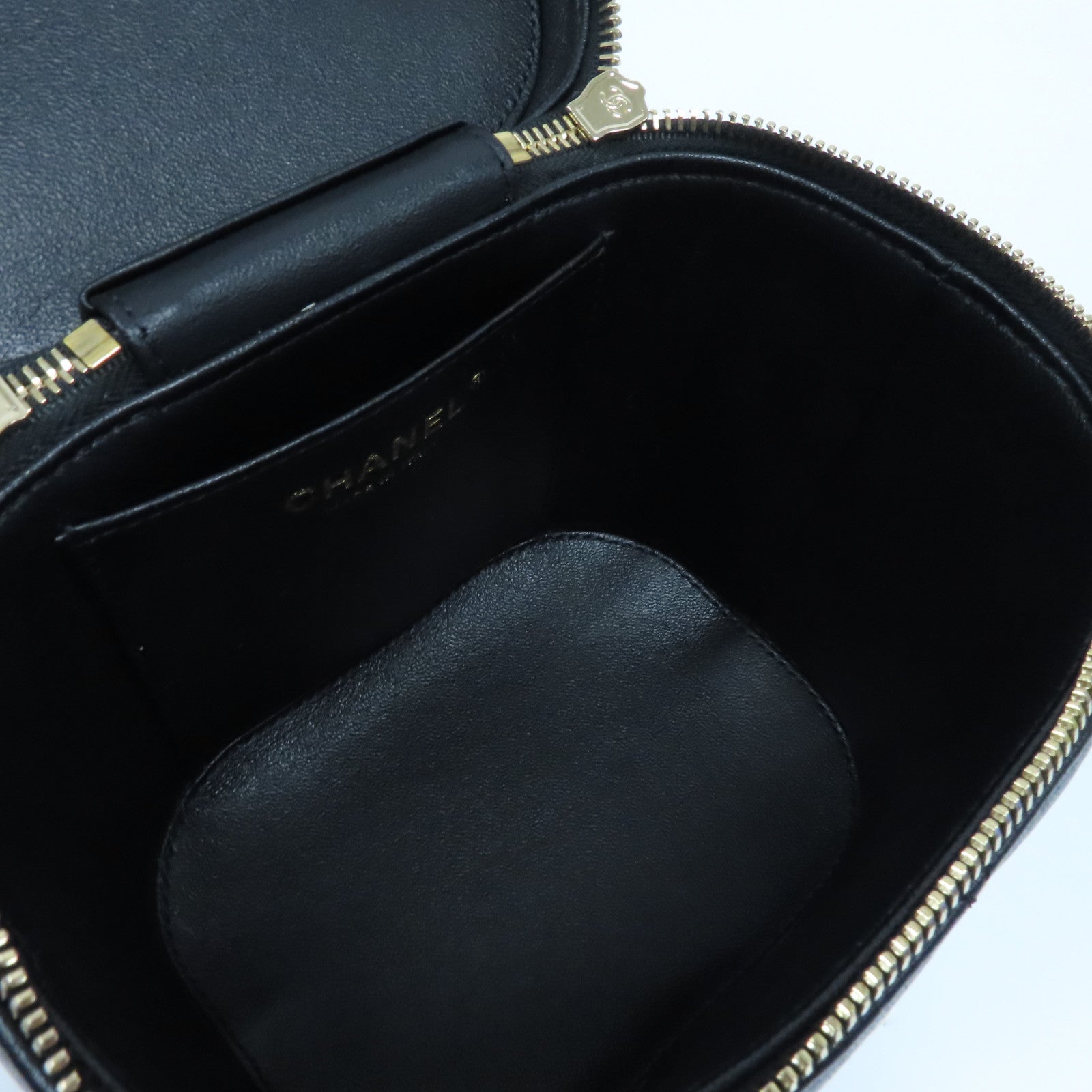 CHANEL 【激減優惠】菱格羊皮皮革Trendy CC Vanity Case金扣手挽肩背兩用袋黑色