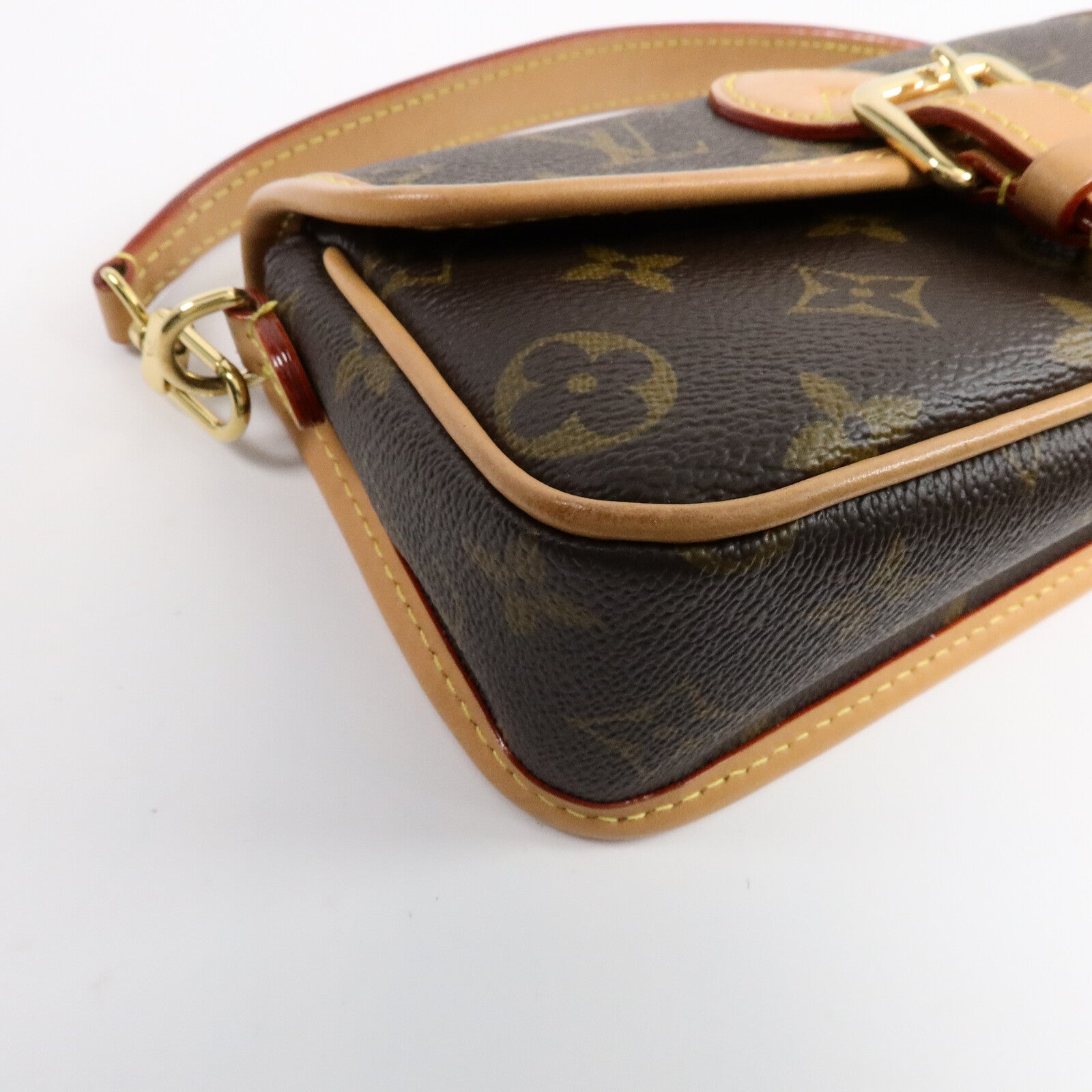 LOUIS VUITTON Monogram Nano Diane金扣手挽肩背兩用袋