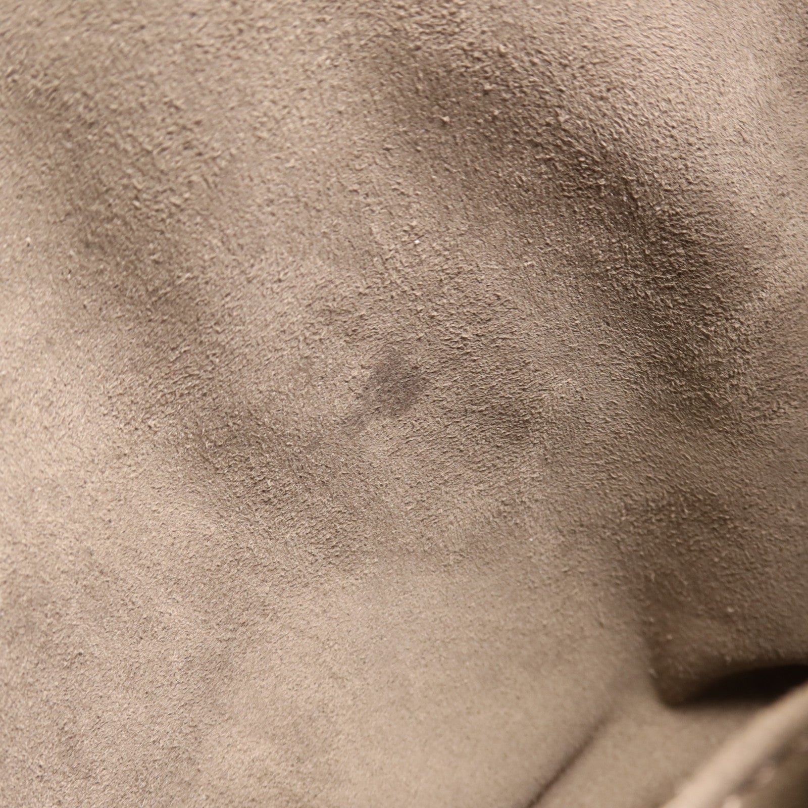 FENDI 牛皮皮革Shoulder Bag金扣肩背袋