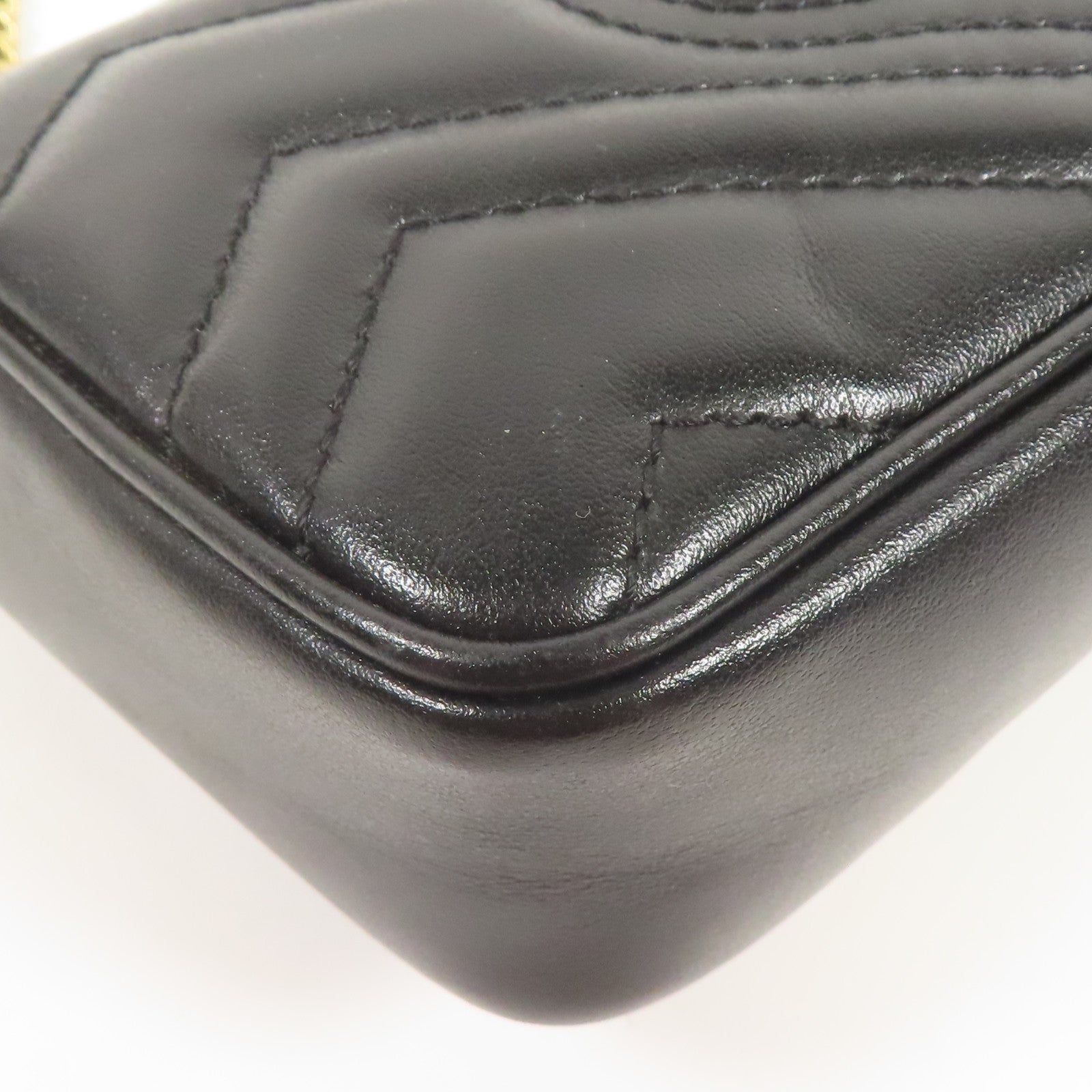 GUCCI 牛皮皮革GG Marmont Super Mini金扣鏈帶肩背袋