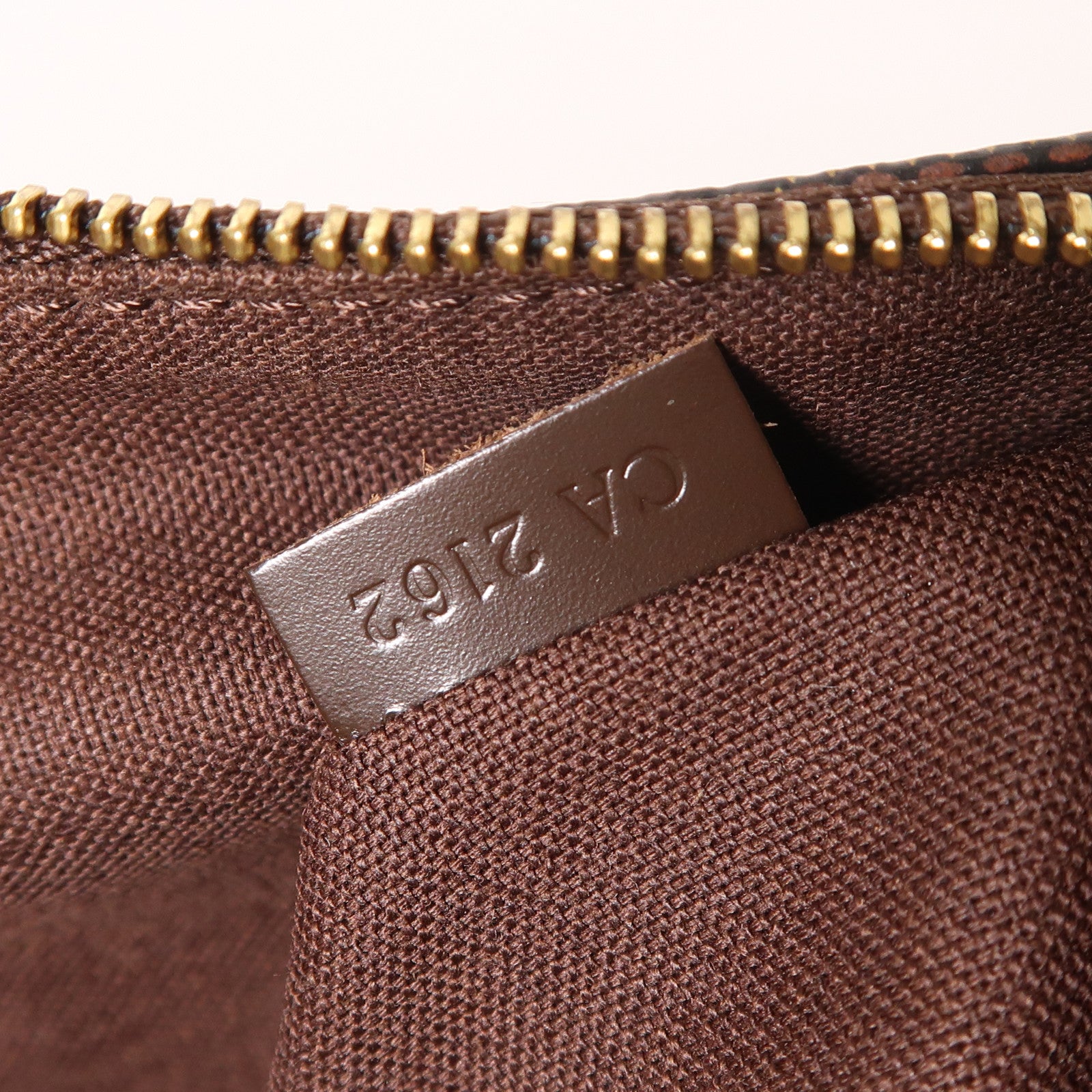 LOUIS VUITTON Damier Beaubourg金扣肩背袋棕色