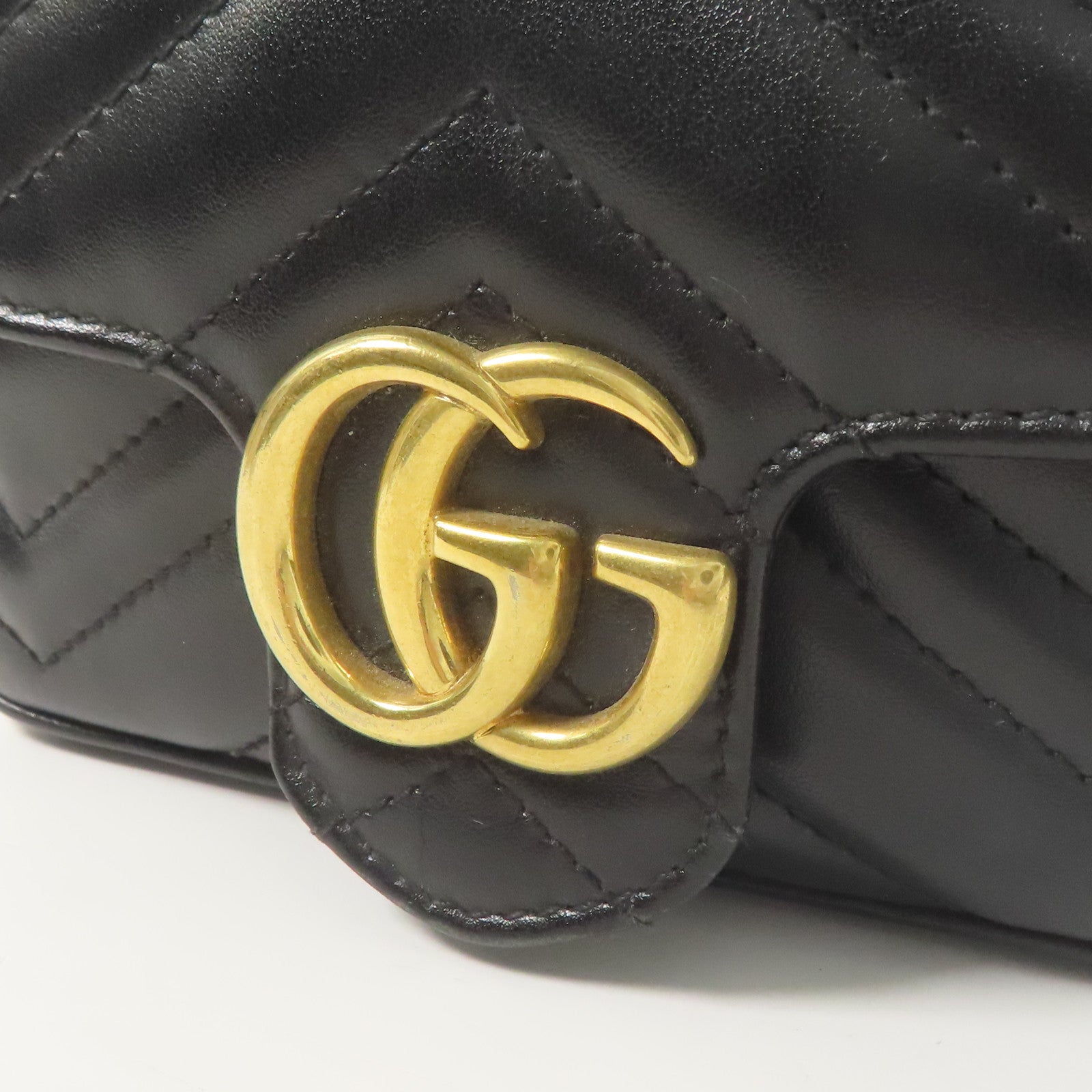 GUCCI 牛皮皮革GG Marmont Super Mini金扣鏈帶肩背袋