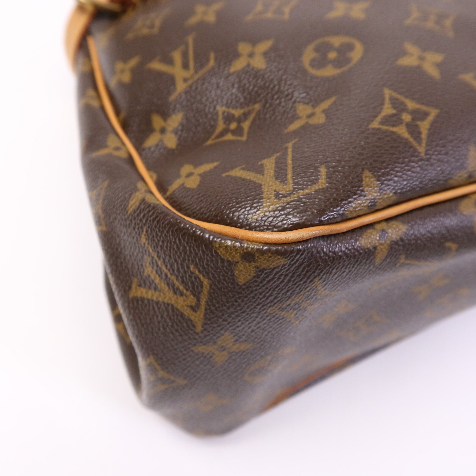 LOUIS VUITTON Monogram Batignolles Horizontal金扣肩背袋