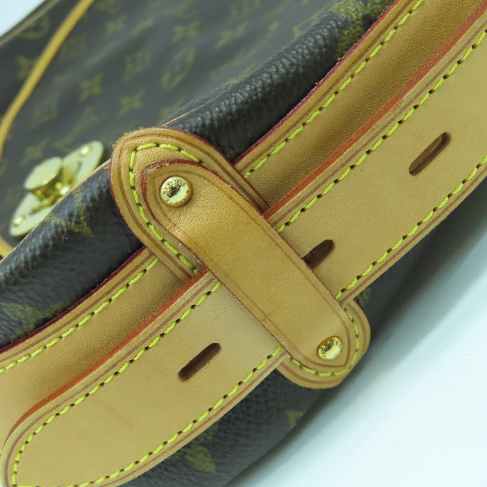 LOUIS VUITTON Monogram Tulum GM金扣肩背袋啡色