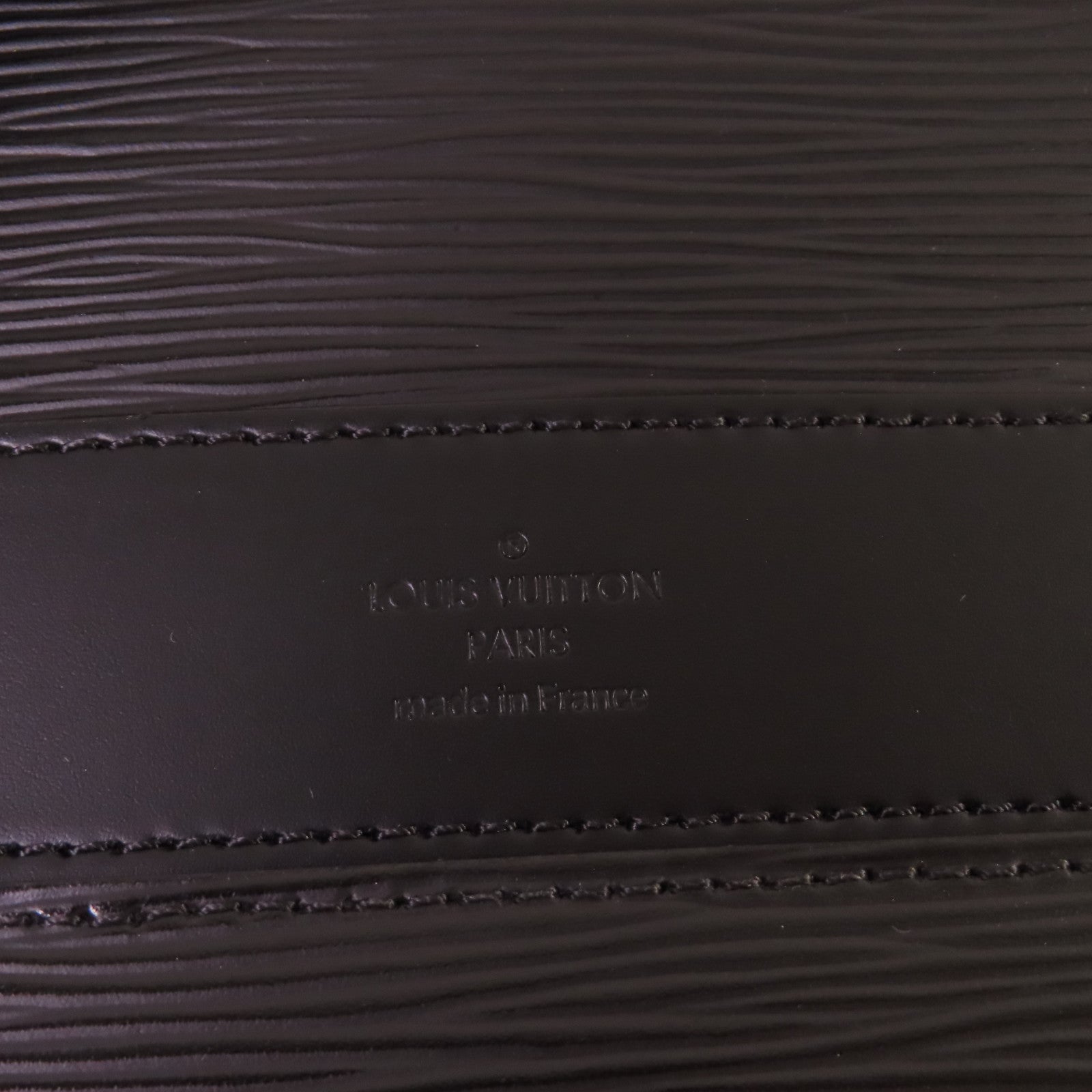 LOUIS VUITTON 【激減優惠】Epi Bassano MM Business Bag銀扣手挽肩背兩用公事包黑色