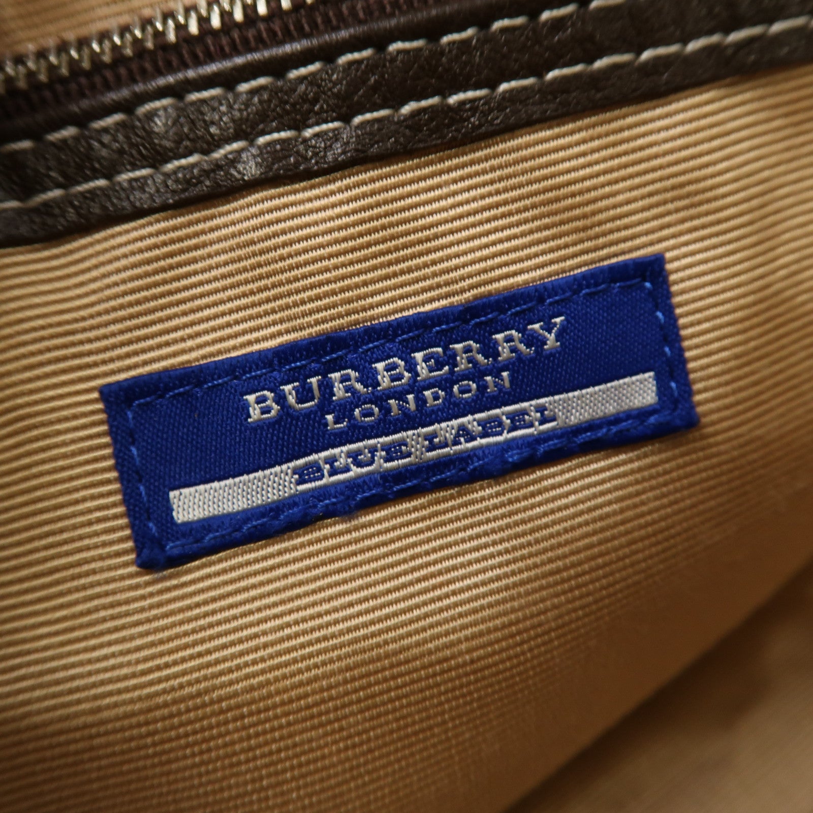 BURBERRY 塗層帆布Shoulder Bag銀扣肩背袋黑色/粉紅色