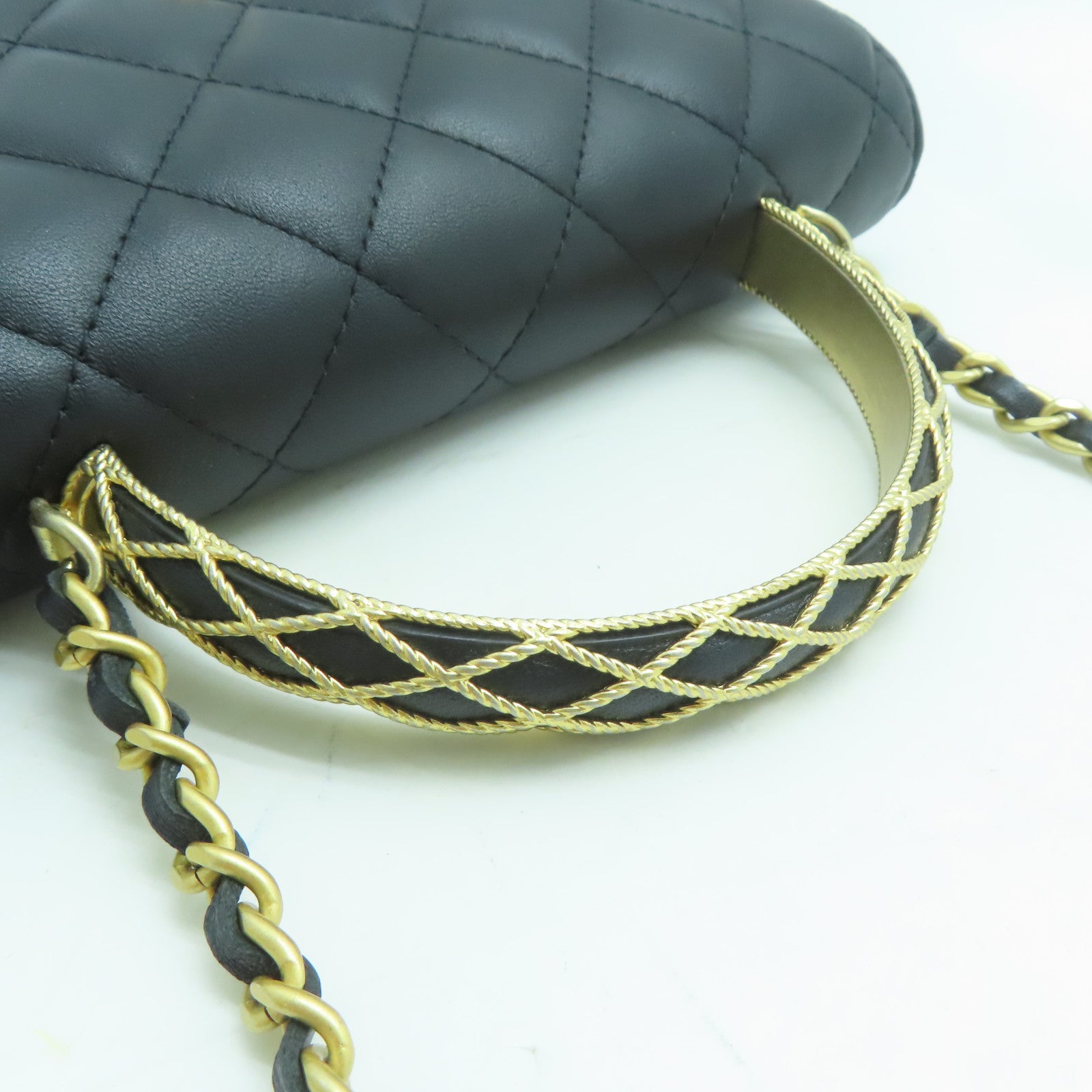 CHANEL 【激減優惠】菱格羊皮皮革Top Handle Wallet On Chain金扣鏈帶手挽肩背兩用袋黑色