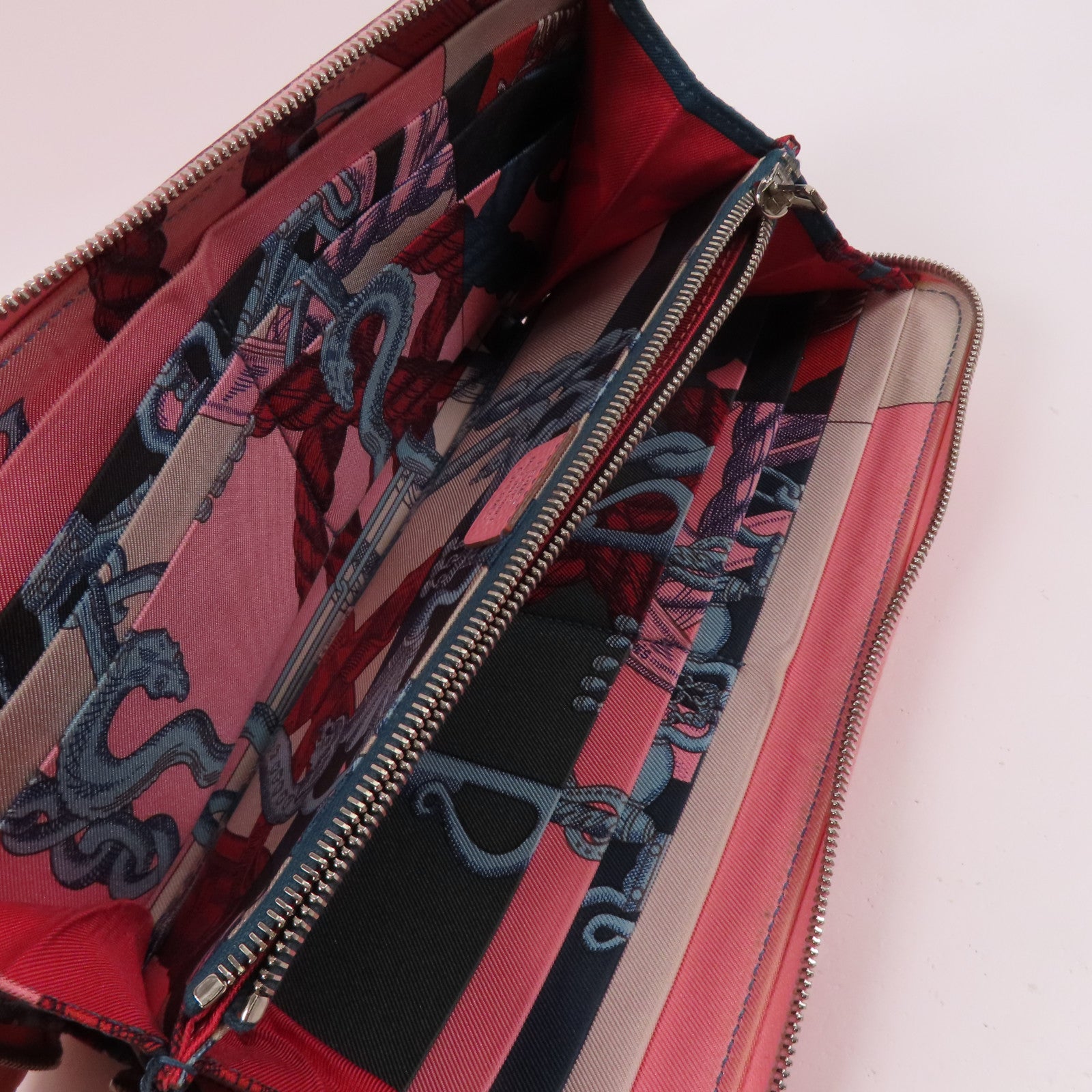 HERMES 【激減優惠】Epsom皮革Azap Long Silk-in Wallet銀扣拉鏈長錢包
