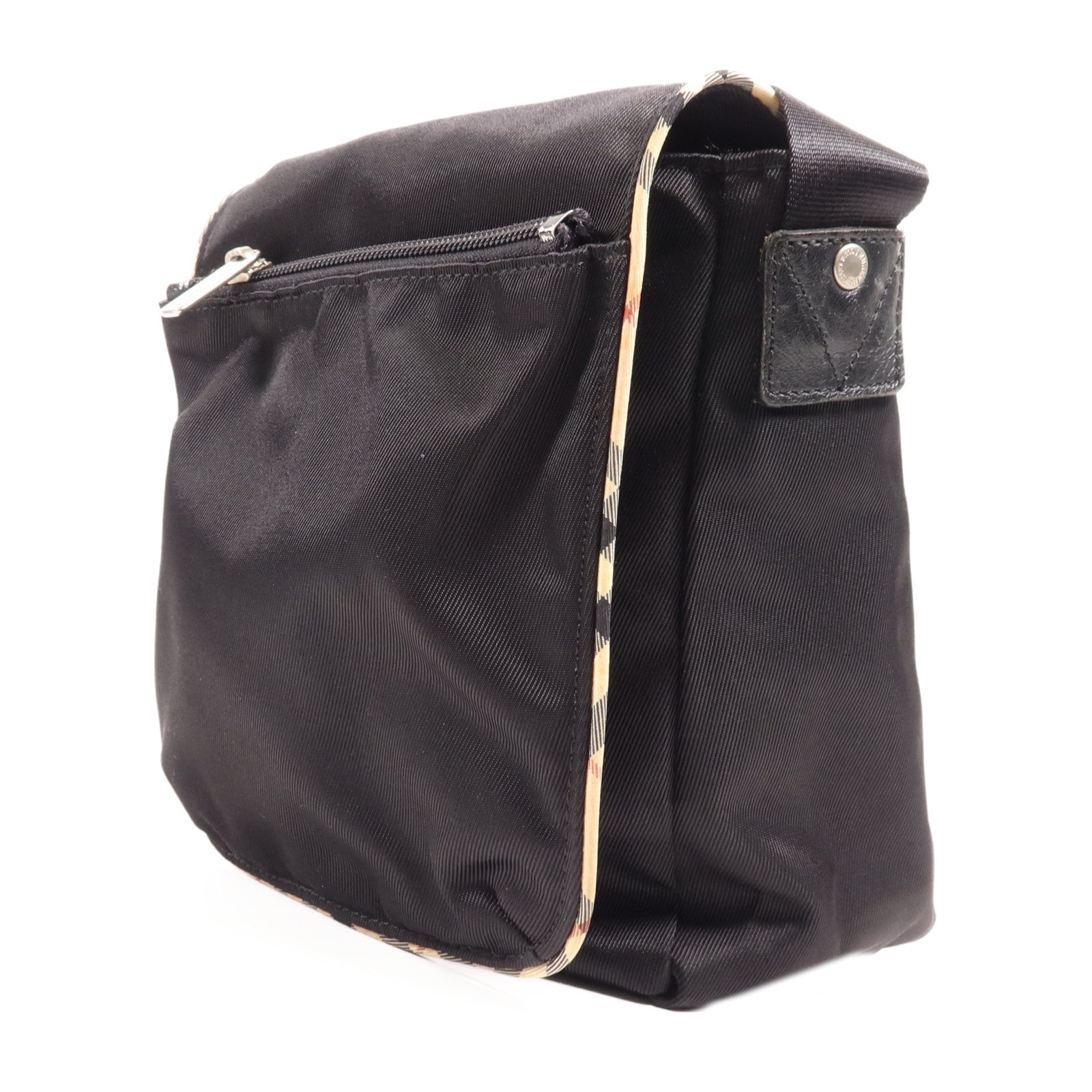 BURBERRY 尼龍Shoulder Bag銀扣肩背袋