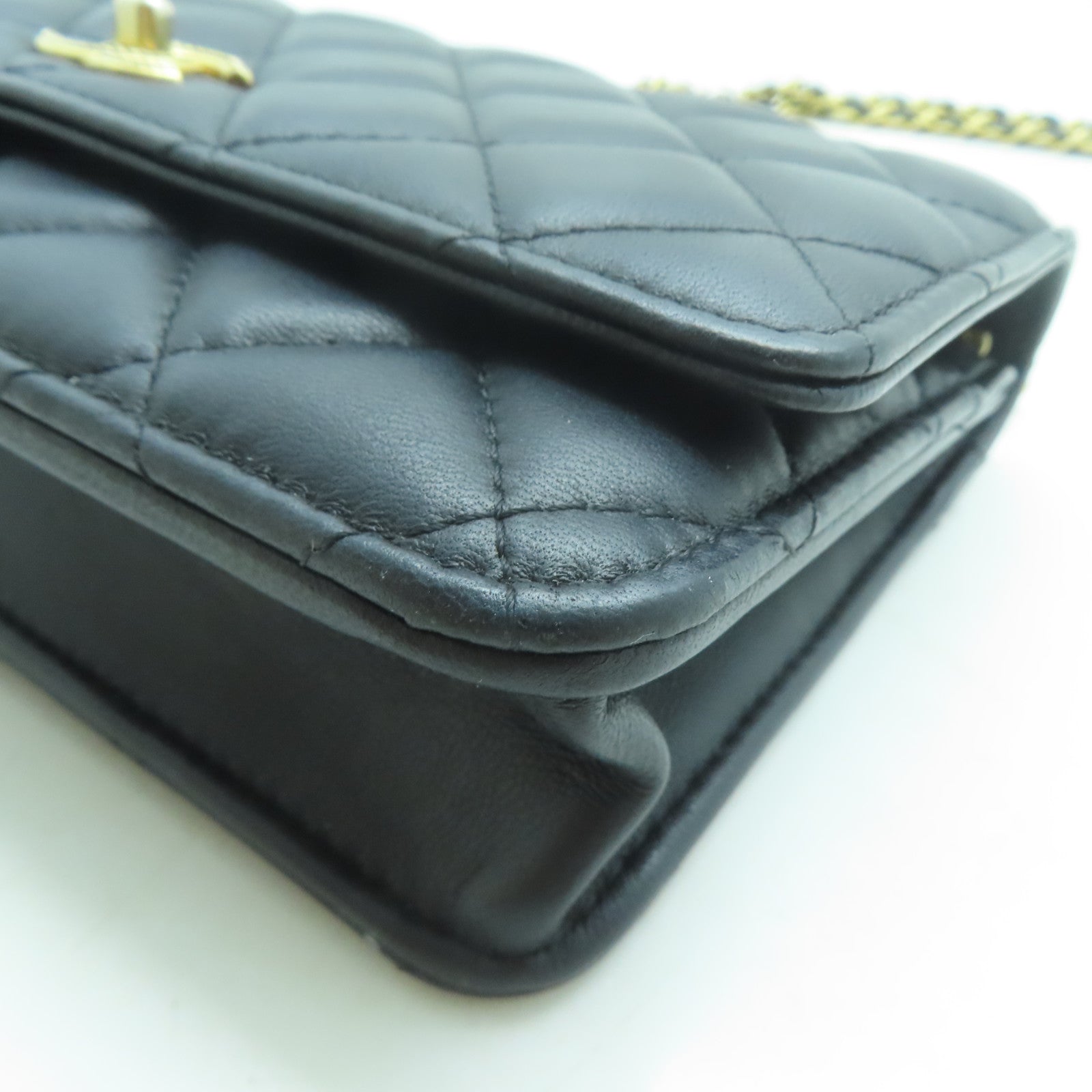 CHANEL 【激減優惠】菱格羊皮皮革Top Handle Wallet On Chain金扣鏈帶手挽肩背兩用袋黑色