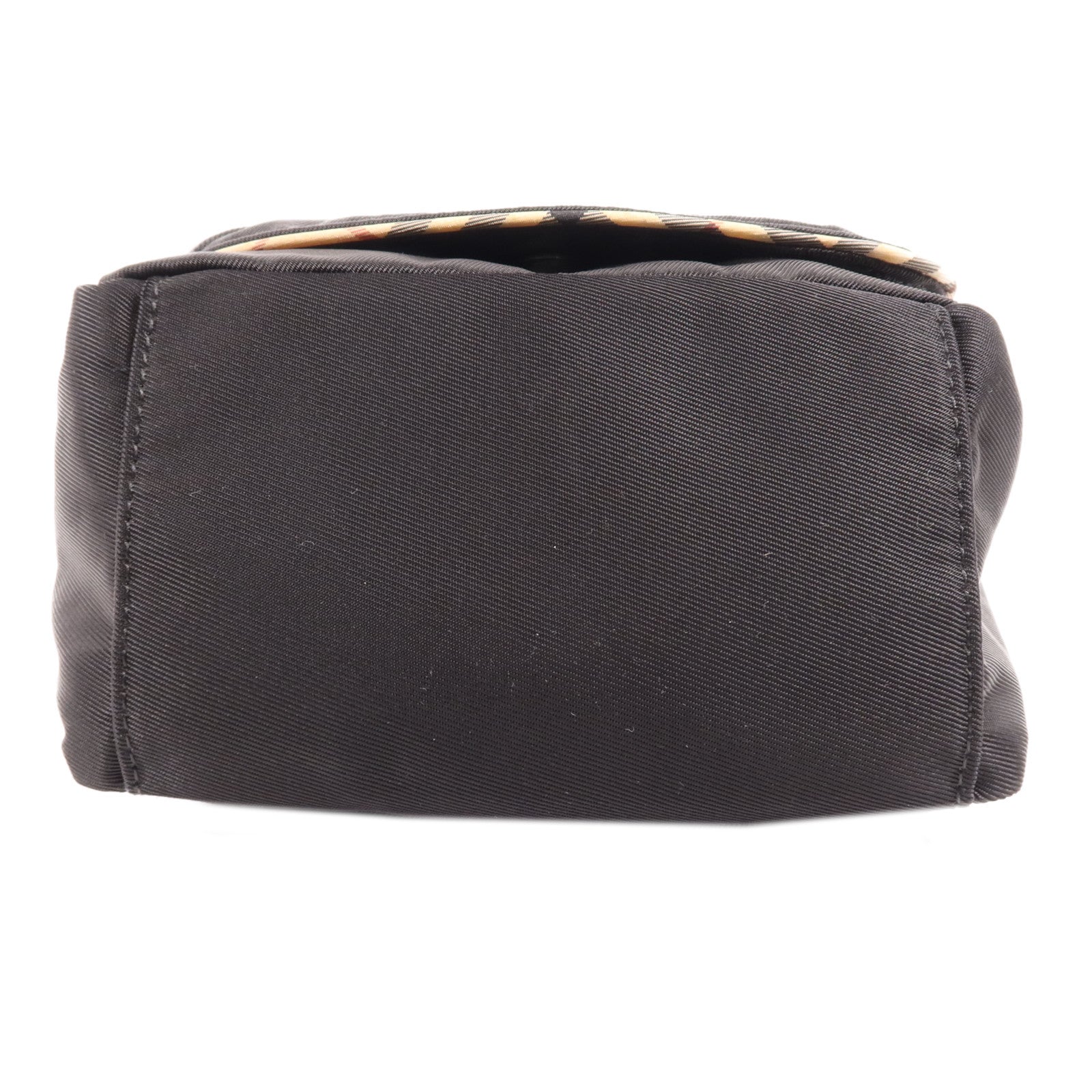 BURBERRY 尼龍Shoulder Bag銀扣肩背袋