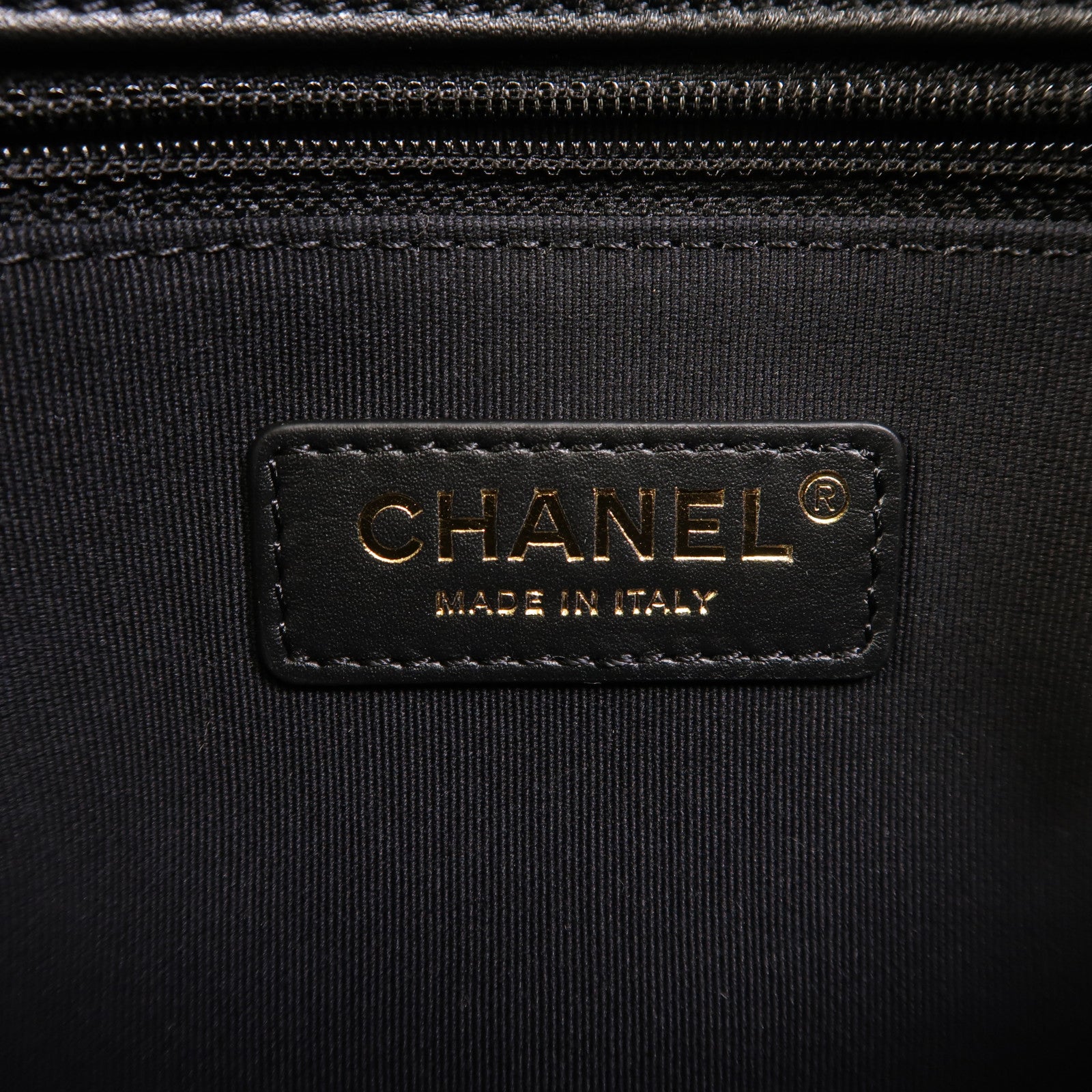 CHANEL 羊皮皮革Shoulder Bag金扣鏈帶肩背袋