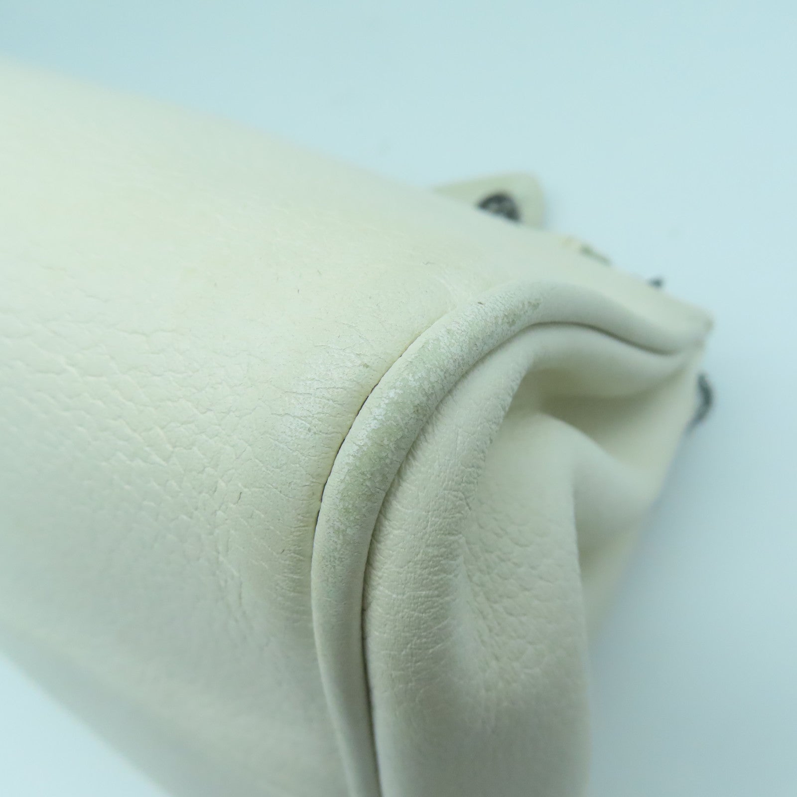 CHANEL 菱格牛皮皮革One Shoulder Bag银扣肩背袋白色
