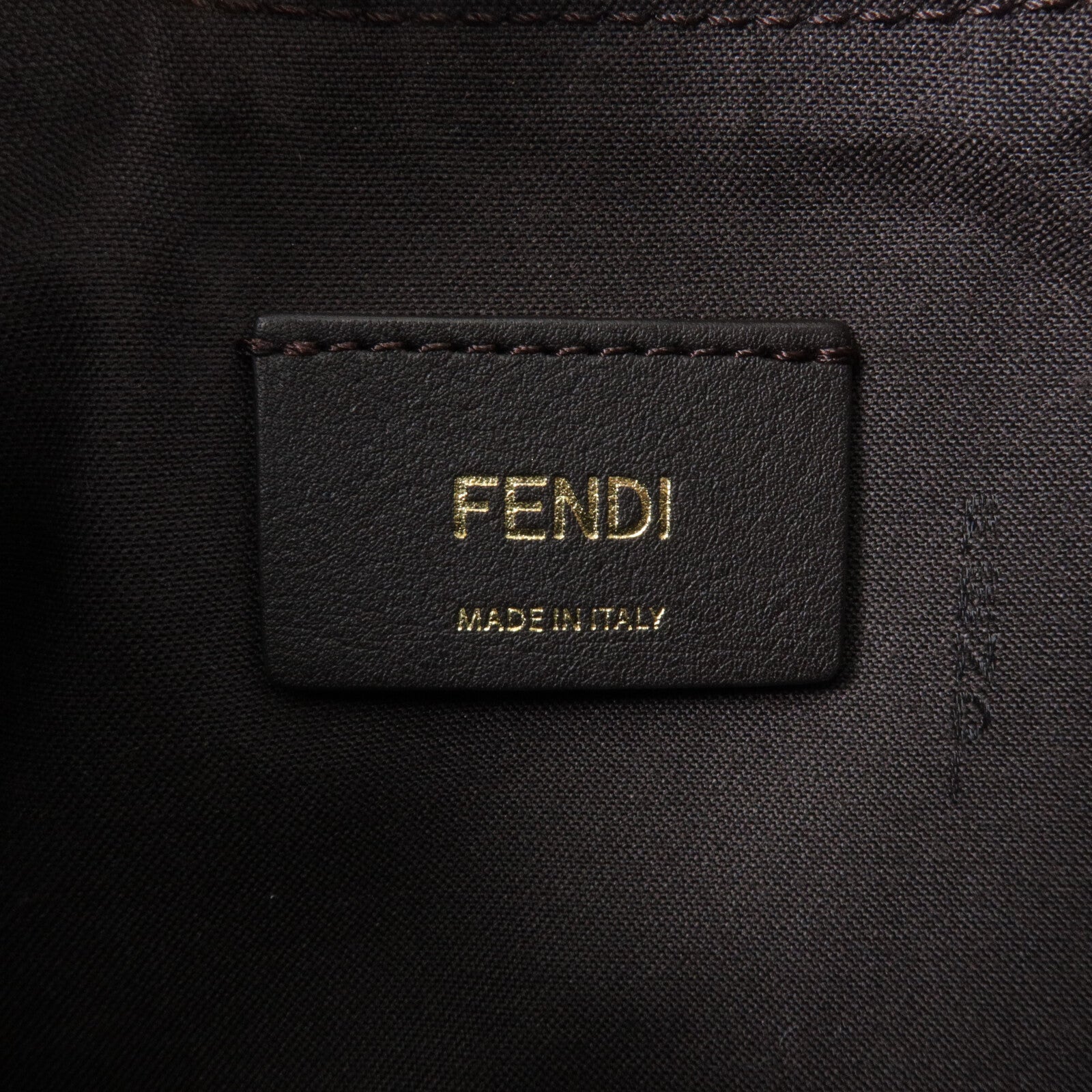 FENDI 牛皮皮革Fendigraphy Hobo肩背袋