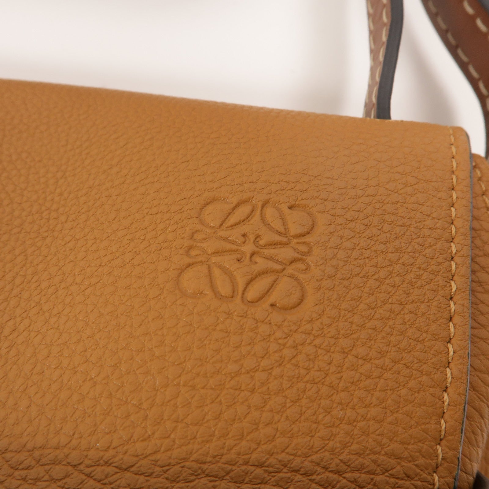 LOEWE 牛皮皮革Gate Small肩背袋