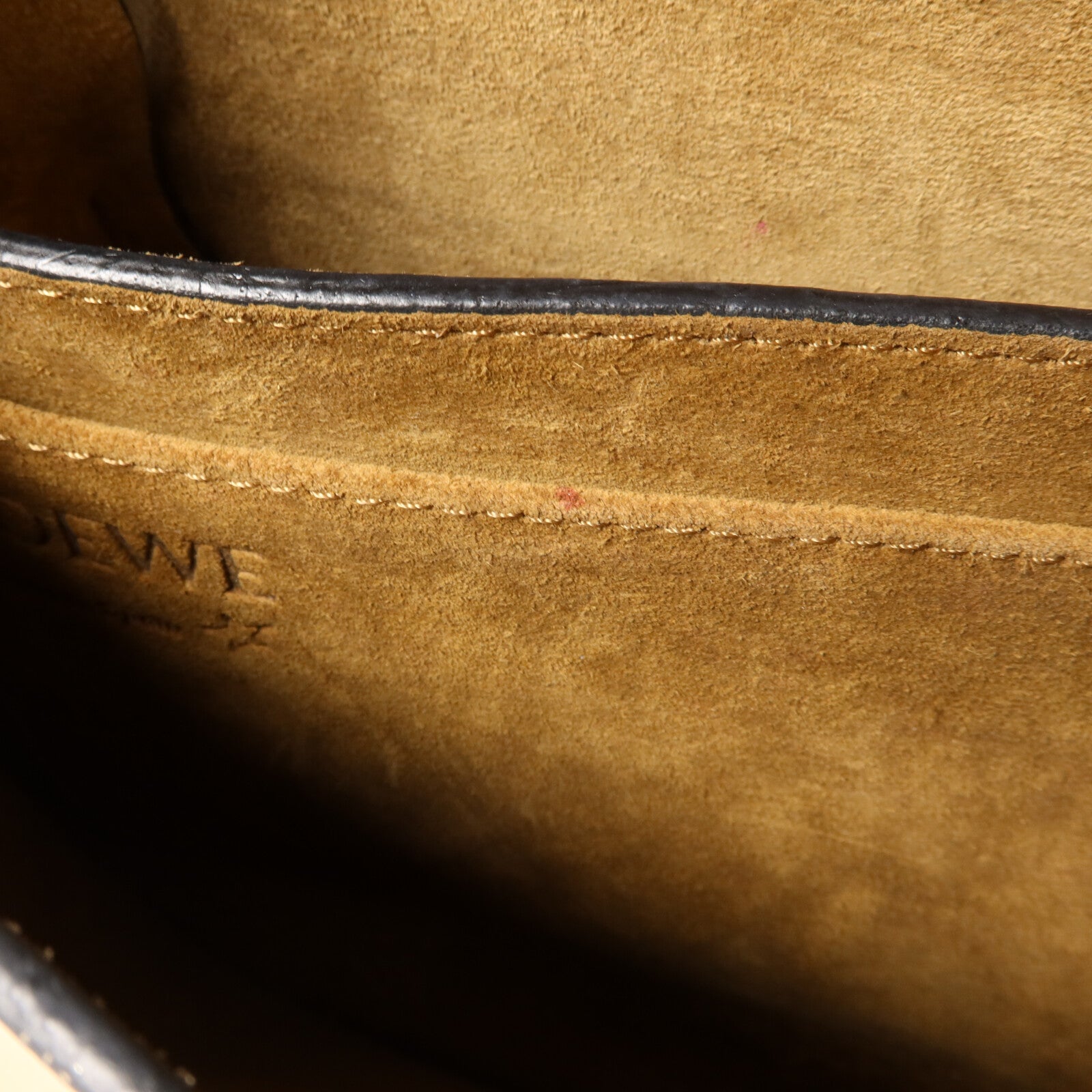LOEWE 牛皮皮革Gate Medium肩背袋