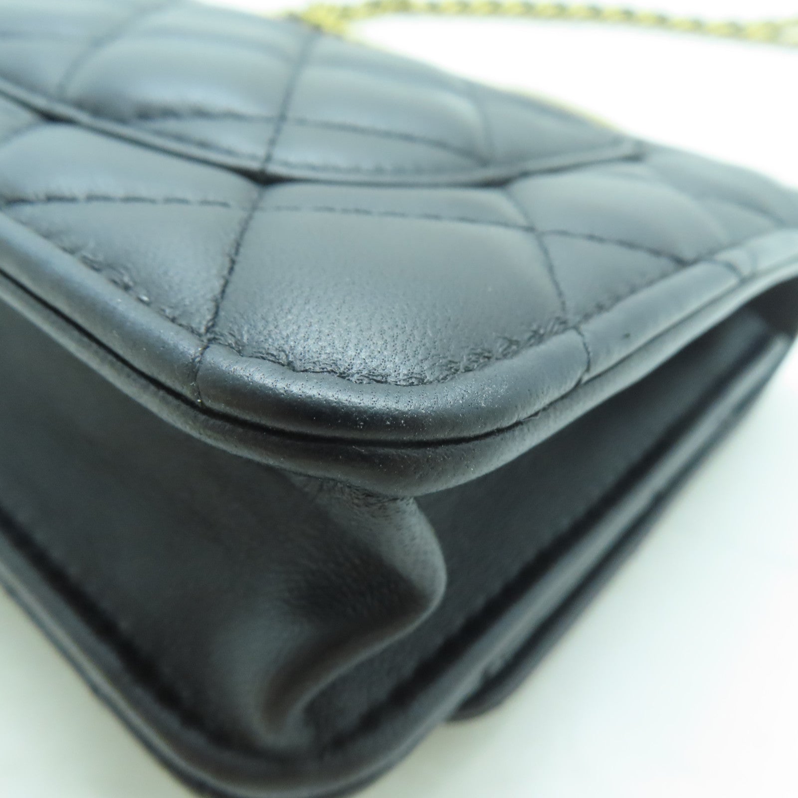 CHANEL 【激減優惠】菱格羊皮皮革Top Handle Wallet On Chain金扣鏈帶手挽肩背兩用袋黑色