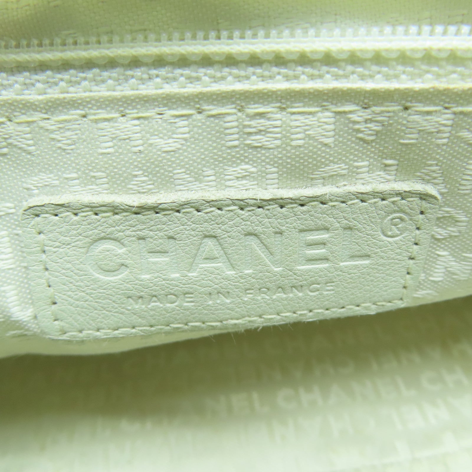 CHANEL 菱格牛皮皮革One Shoulder Bag银扣肩背袋白色