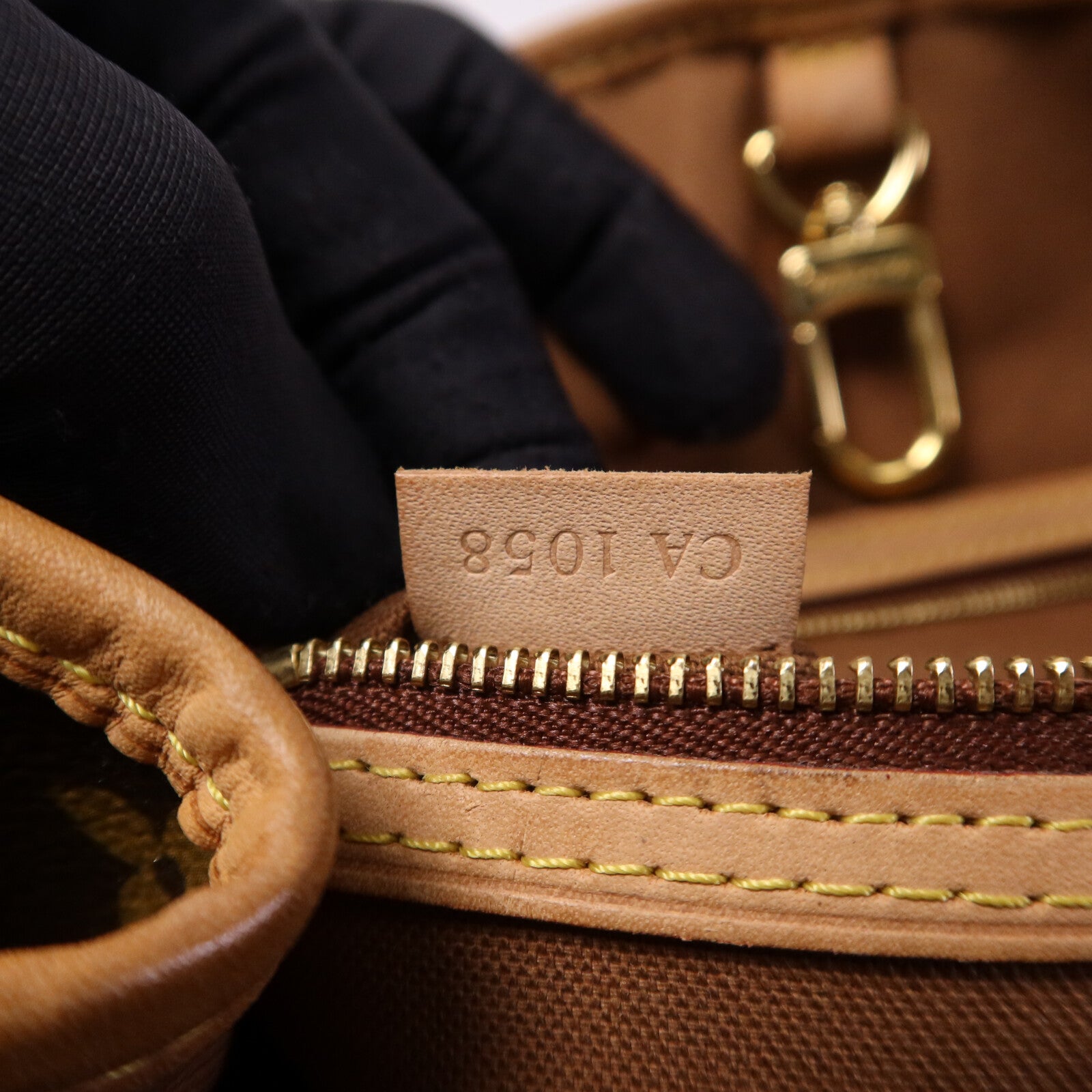 LOUIS VUITTON Monogram Batignolles Horizontal金扣肩背袋