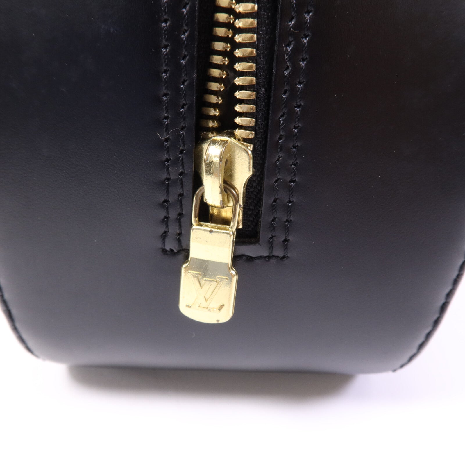 LOUIS VUITTON Epi Jasmin金扣手挽袋