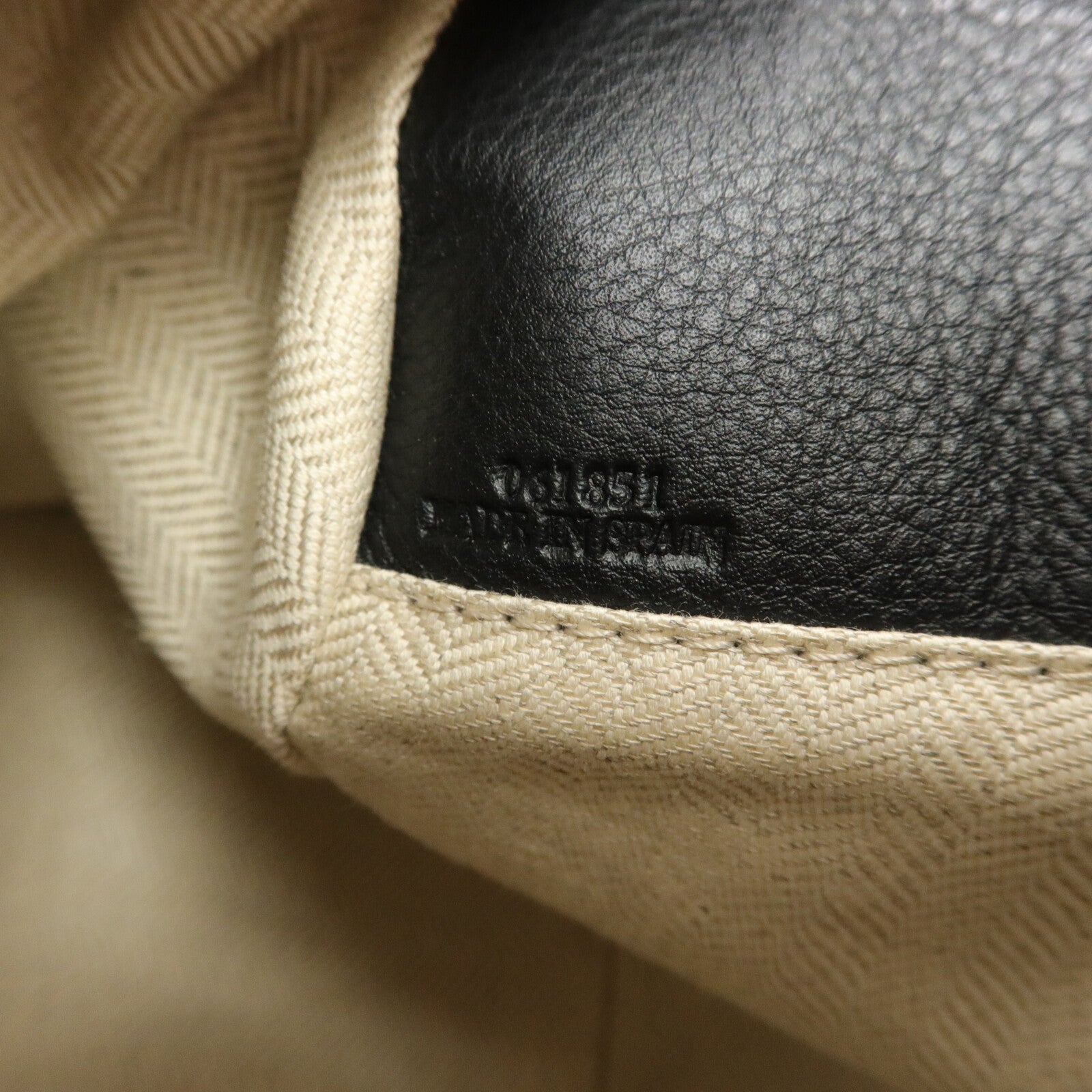 LOEWE 牛皮皮革Puzzle Medium手挽肩背兩用袋