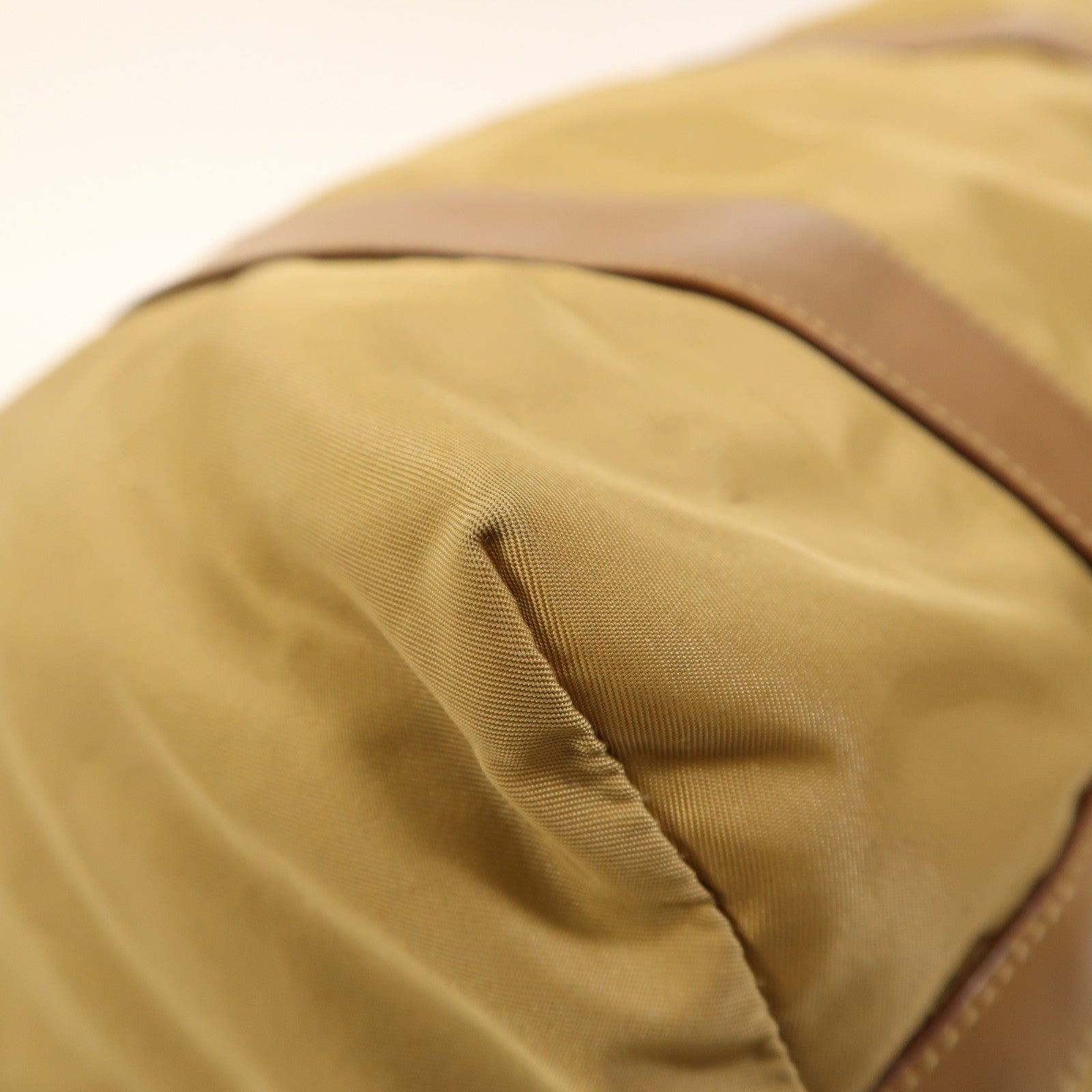 PRADA 尼龍Shoulder Bag銀扣肩背袋