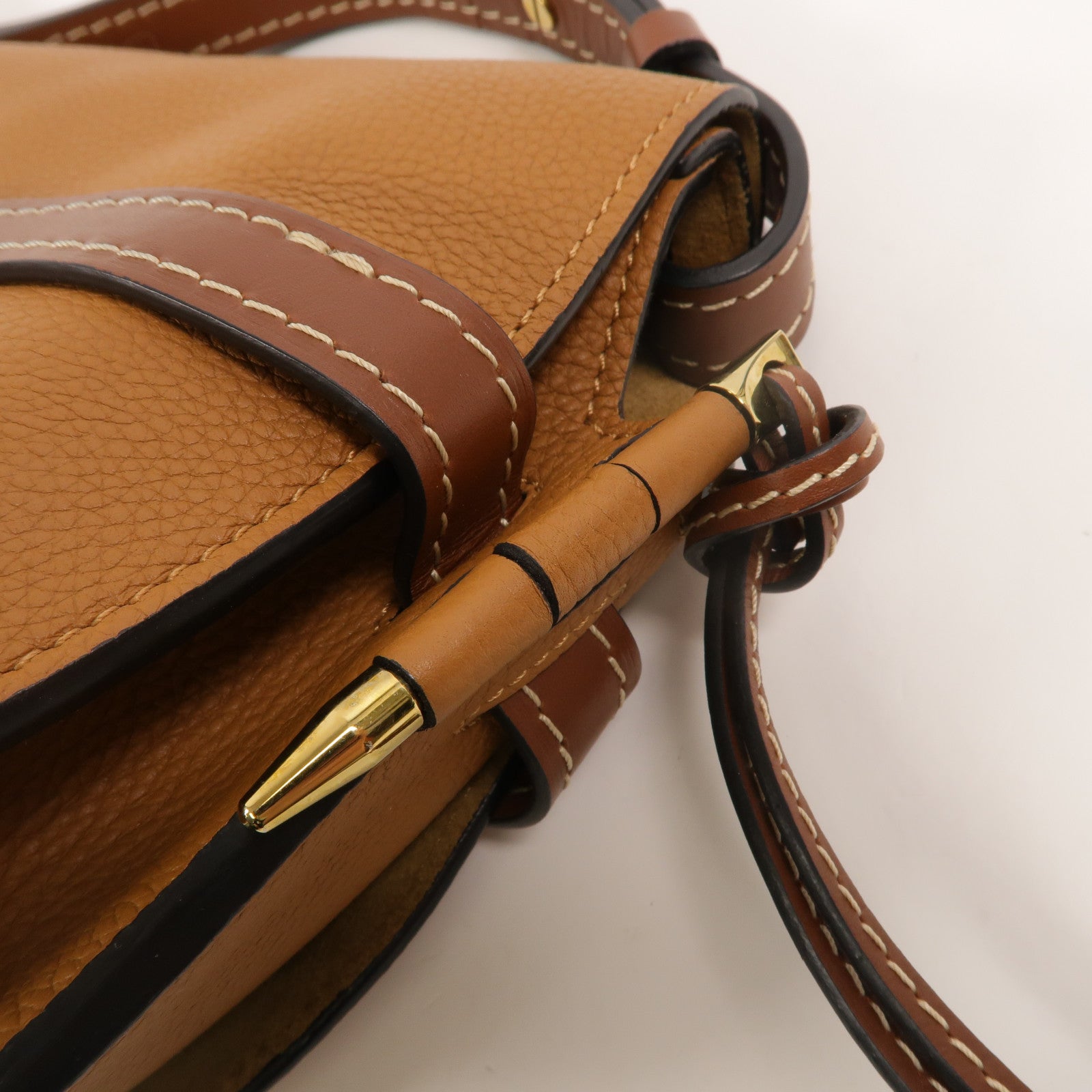 LOEWE 牛皮皮革Gate Small肩背袋